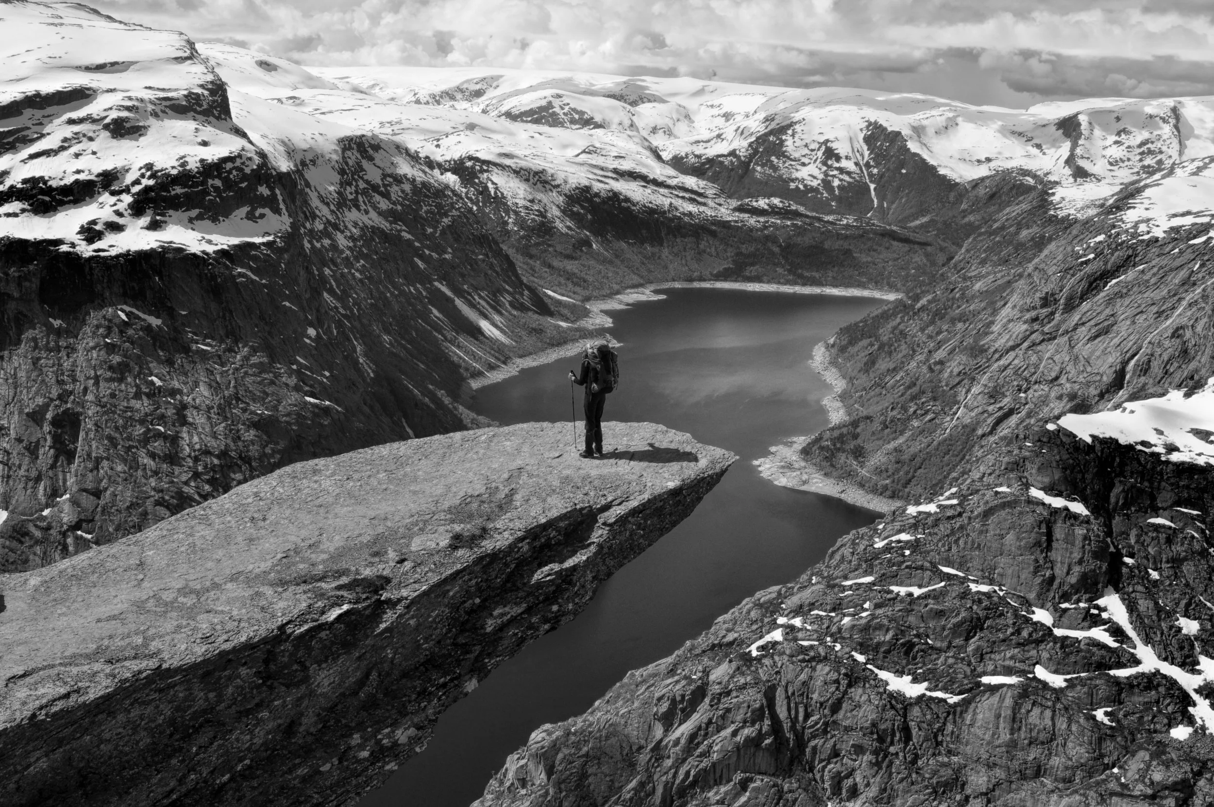 Trolltunga Classic 2 days, 1 Night, 3 meals & wilderness included.