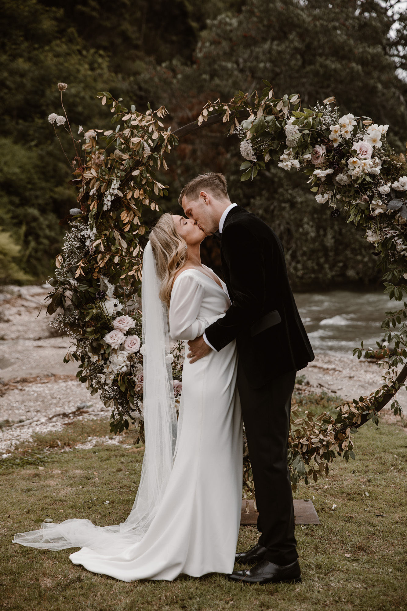 ELENA + RICK - The most romantic Waiheke wedding!