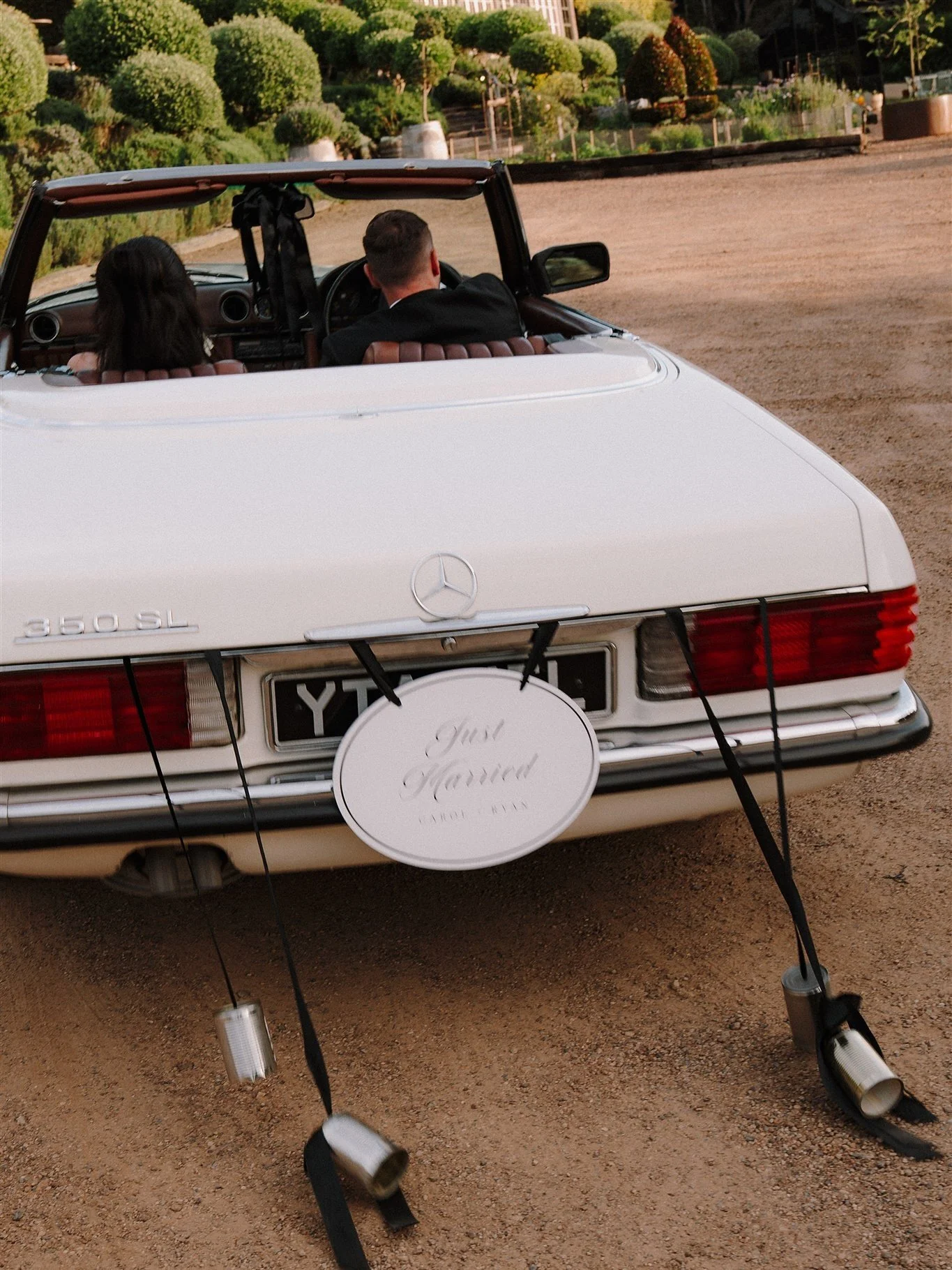 Carol &amp; Ryan 🤍

Planning/ styling @mywaiheke 
Photography @jesseandjessieweddings 
Venue @mudbrick_nz @mudbrick_weddings 
Celebrant @marriedbyria 
Flowers @blush_flowers 
Car hire @island_classic_cars 
Stationery @paperdarlingnz 
Beauty @thepeac