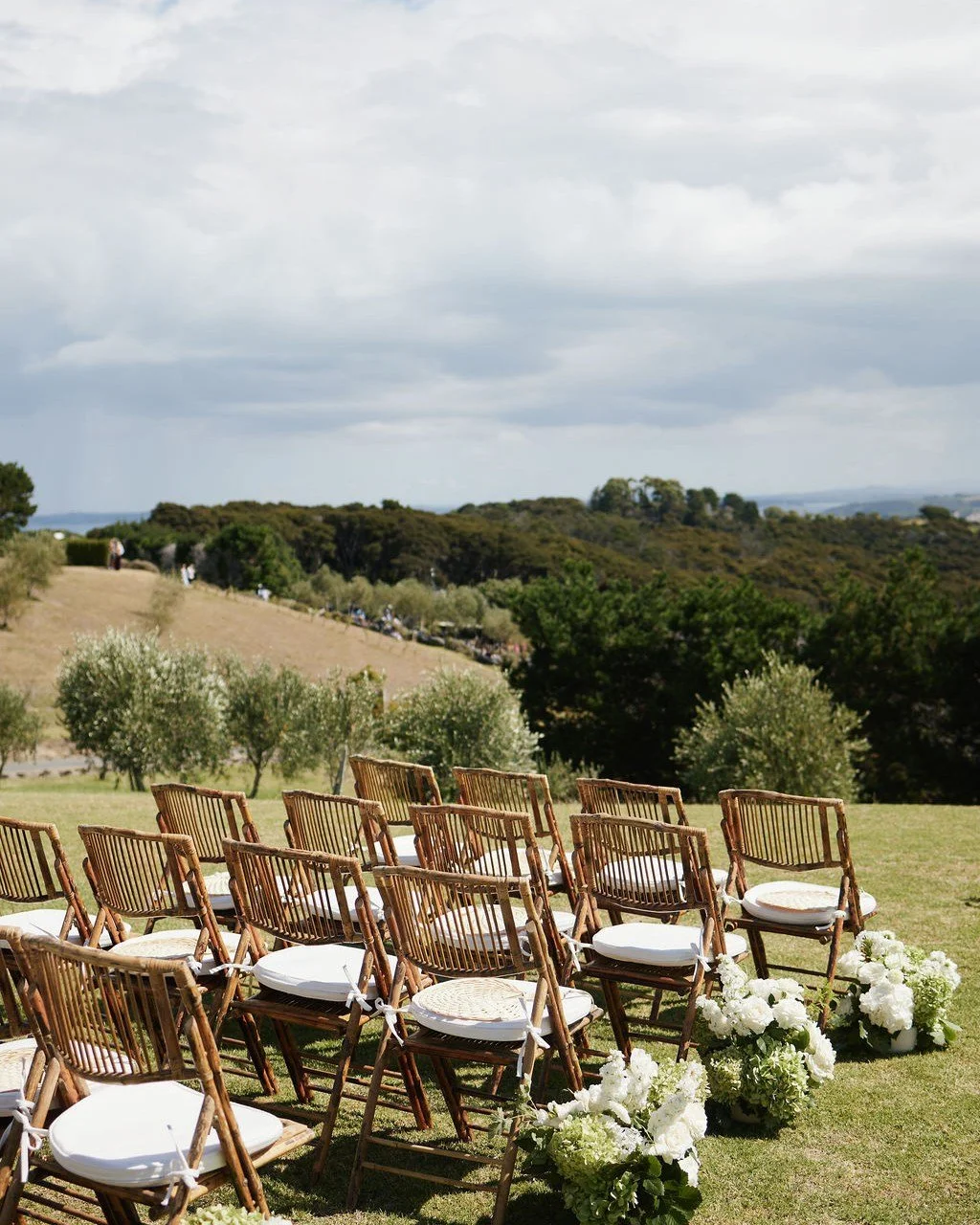Details from Chelsea and Bobby's gorgeous French provincial inspired garden wedding at @mudbrick_nz 

This was a super fun one to bring to life especially working with @mmcbridecalligraphy and having it all photographed by @jonnyscottphoto!

Planning