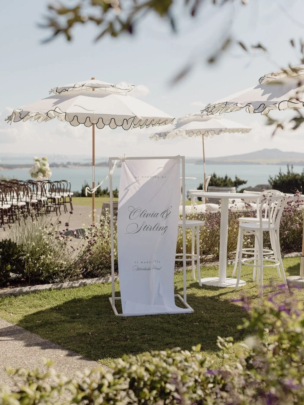 O &amp; S photographed by @sapphirestudios___ 

Planning @mywaiheke 
Florals @blush_flowers 
Venue @mudbrick_weddings 
Beauty @samhartsam &amp; @messybun_nz 
Stationery @paperdarlingnz 
Hire @mywaiheke @lockhartandsmith