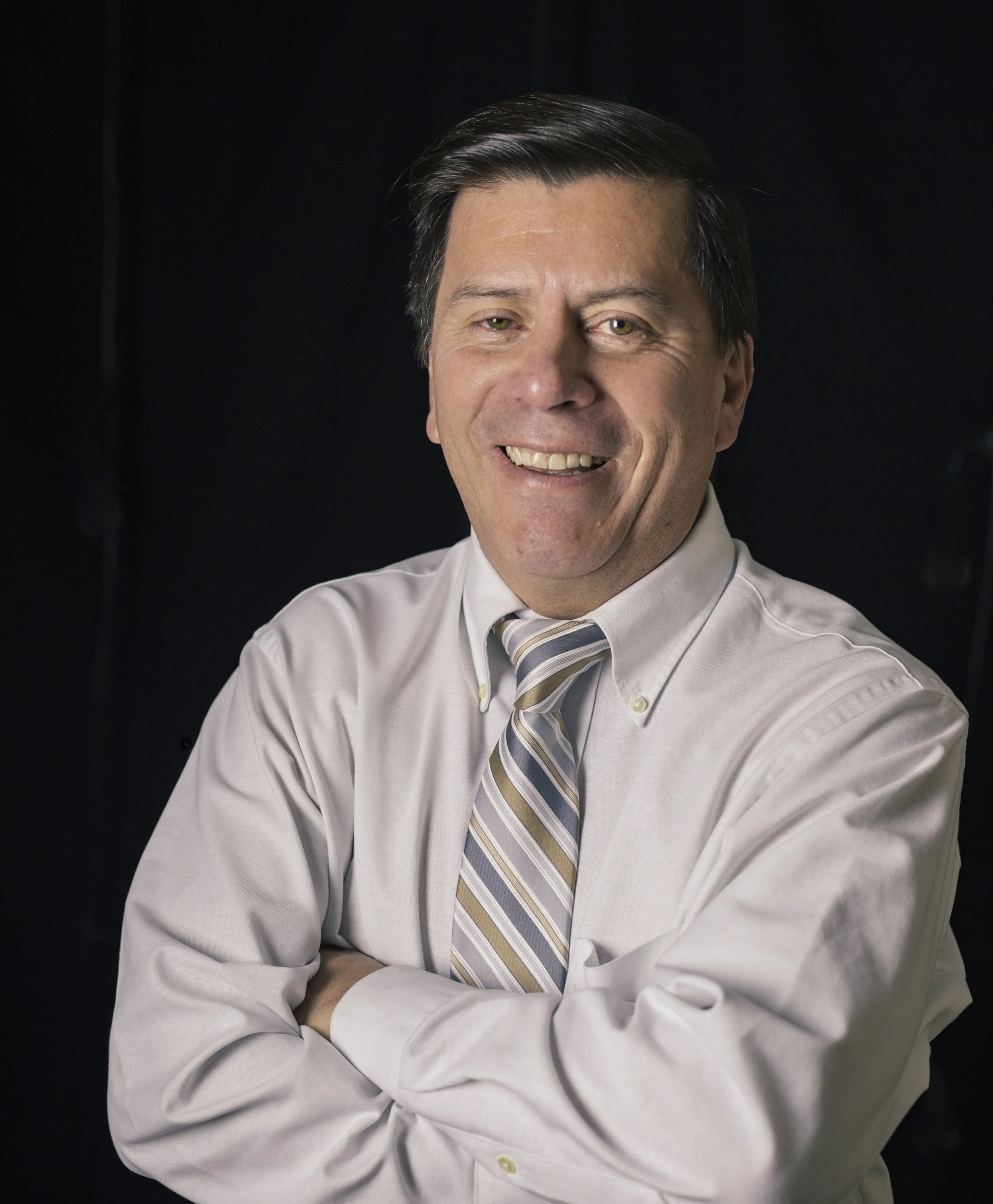 Jorge Headshot-3.jpg