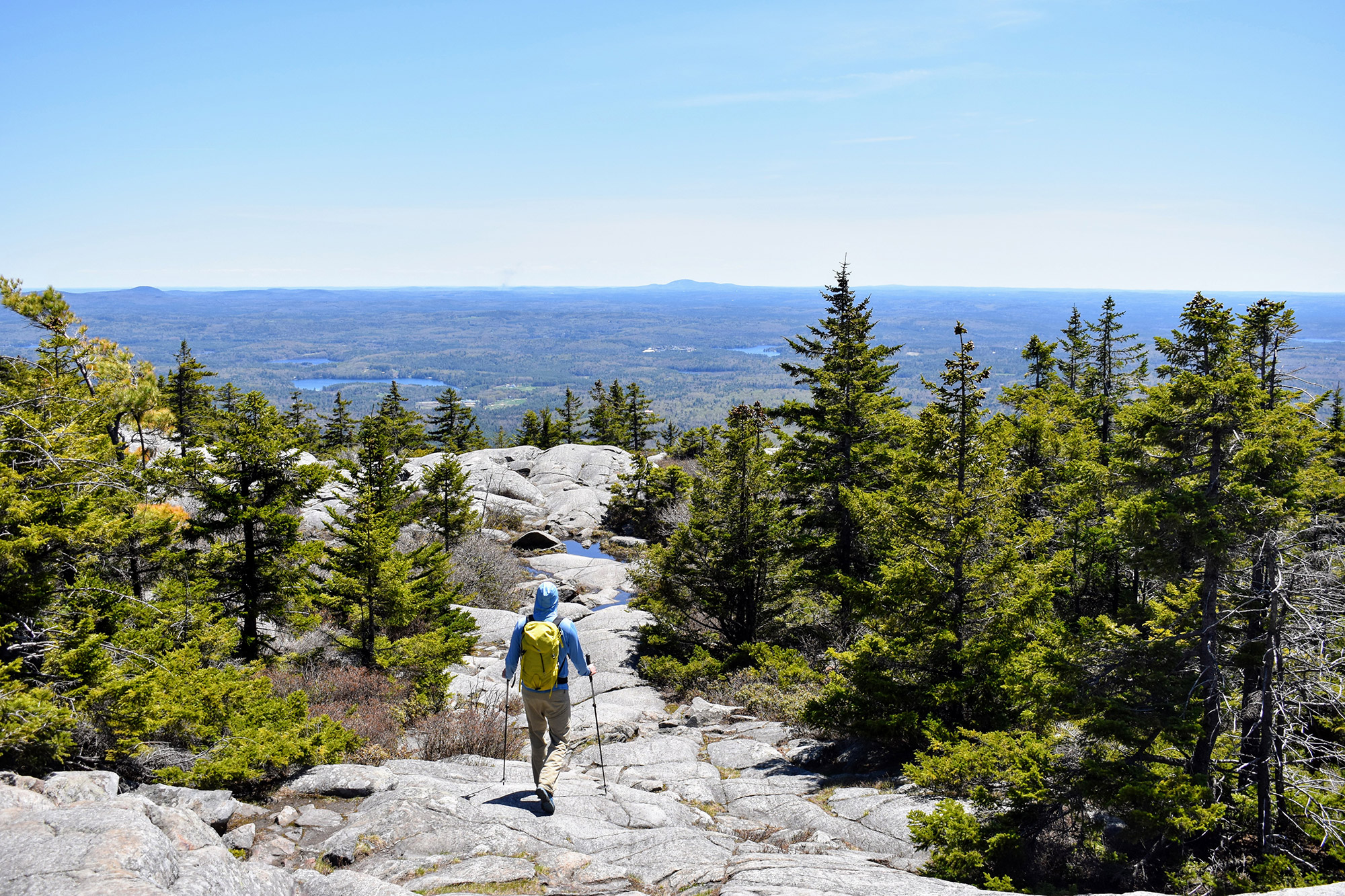 Alpha Guide: Hiking Mount Monadnock’s White Dot &amp; White Cross Trails