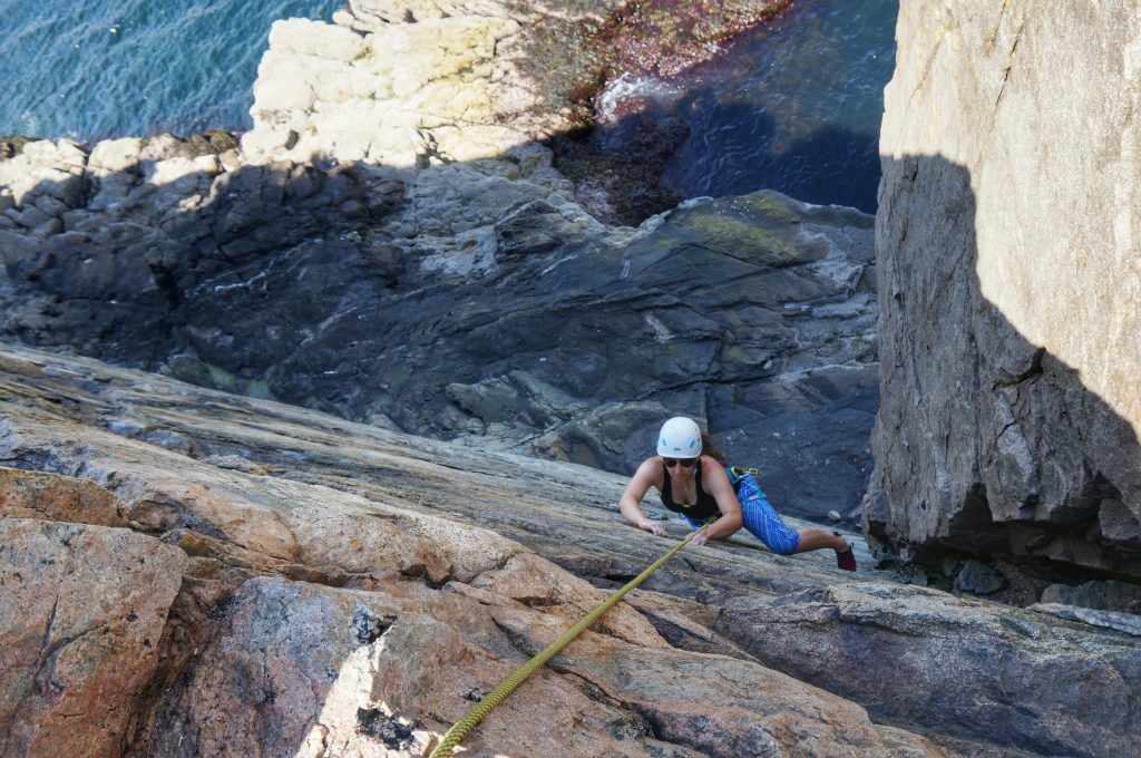 What You Need to Know About Climbing at Otter Cliffs