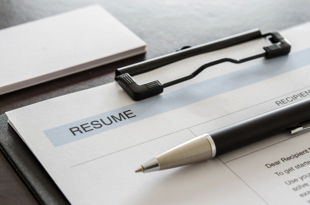 Should You Write Your Full Address on Your Resume?