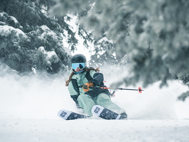 Skiing Basics: How to Turn on Skis