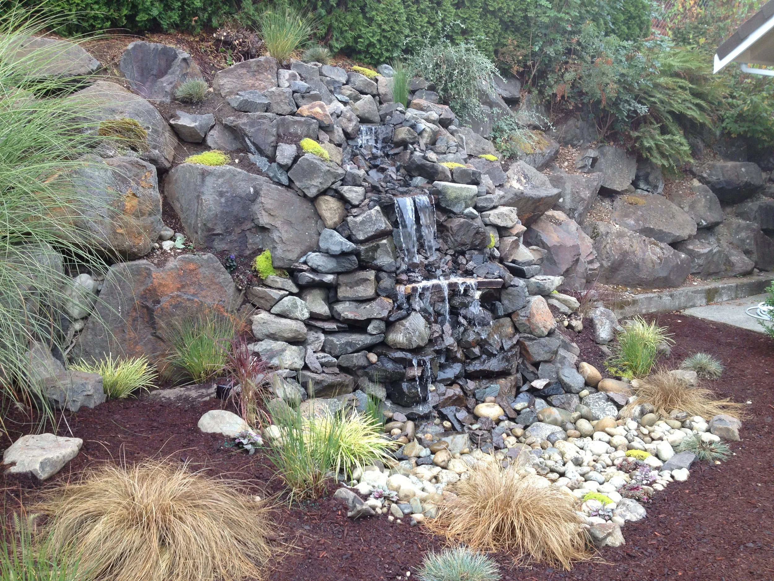 Custom Water Feature Retaining Wall Johnson Family