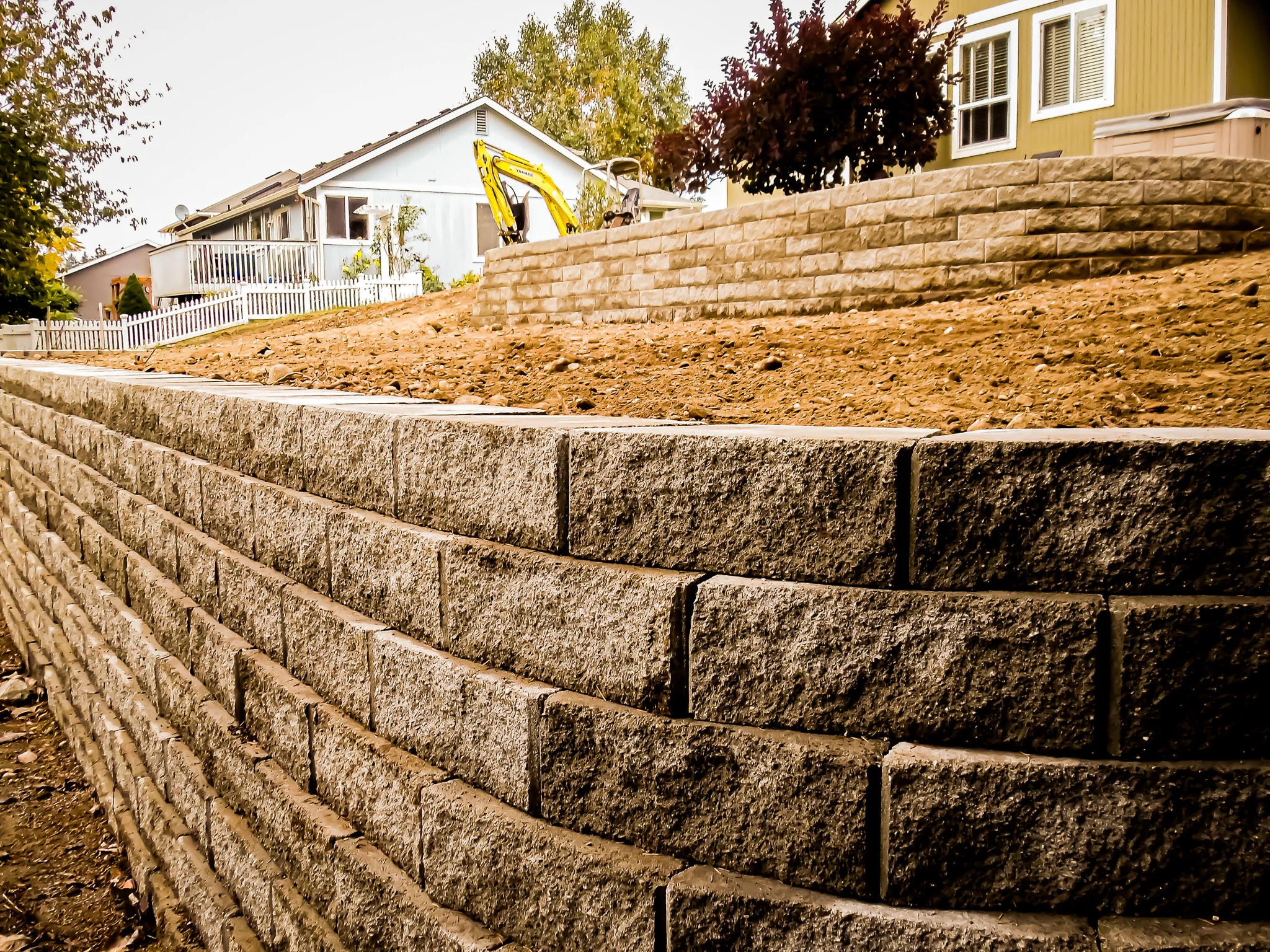 CORNERSTONE CONSTRUCTION AND LANDSCAPES NETHERTON RETAINING WALL 1.jpg