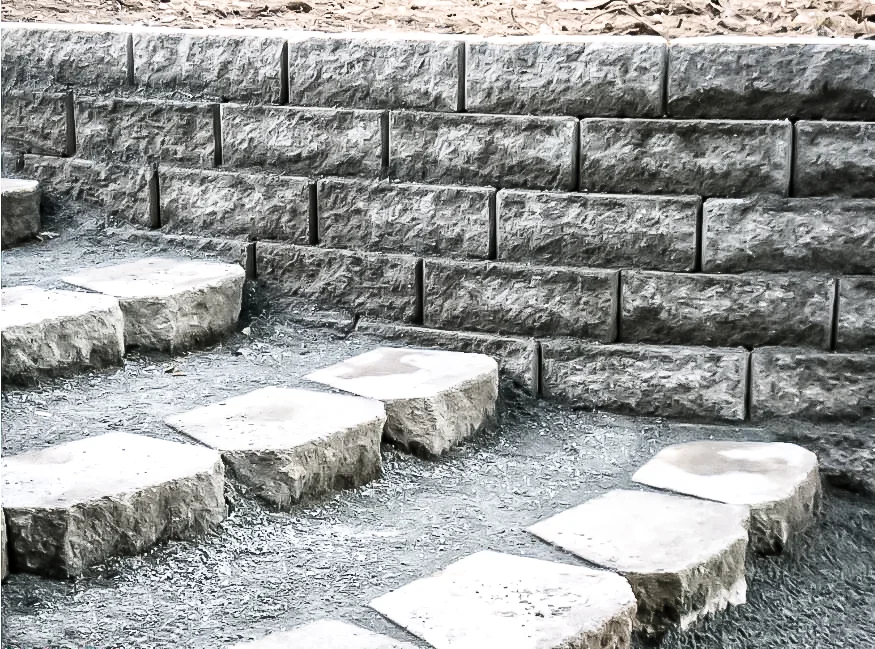 CORNERSTONE CONSTRUCTION AND LANDSCAPES NETHERTON RETAINING WALL 18.jpg