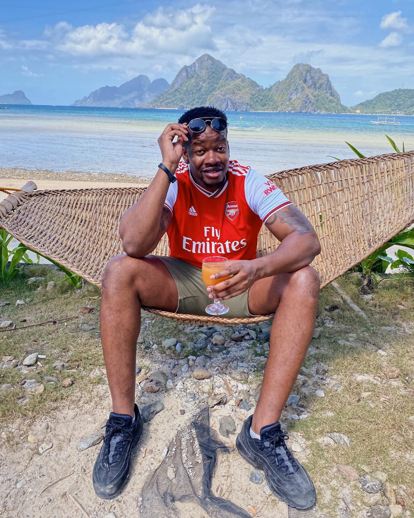 Win or lose against chelsea today, @arsenal can NOT take away my peace 🤷🏽&zwj;♂️🙃 #COYG