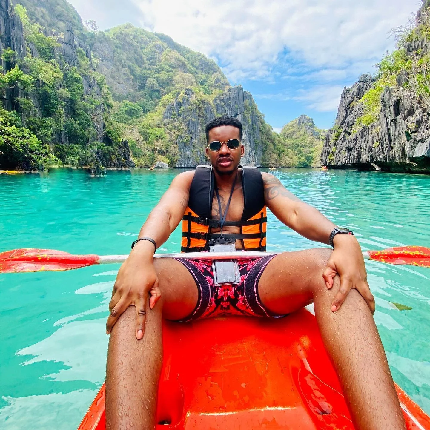 Balancing the granny out of 2020 ⁣🏝
⁣