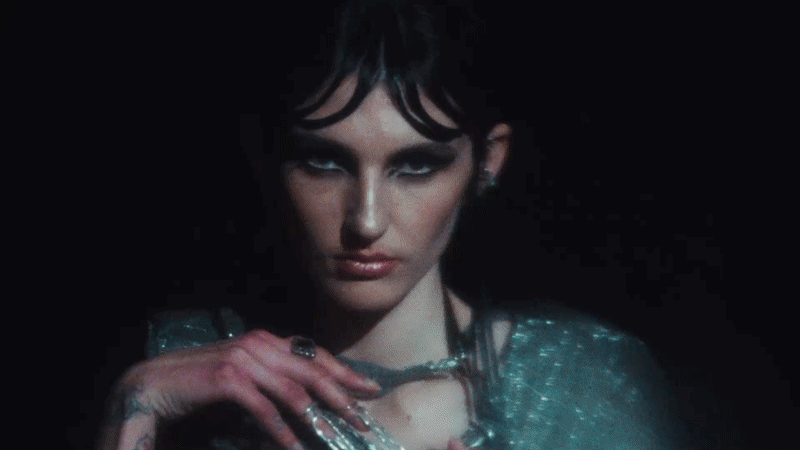 DressUpWEB.gif