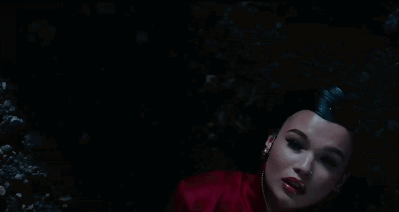 Lola1WEB.gif