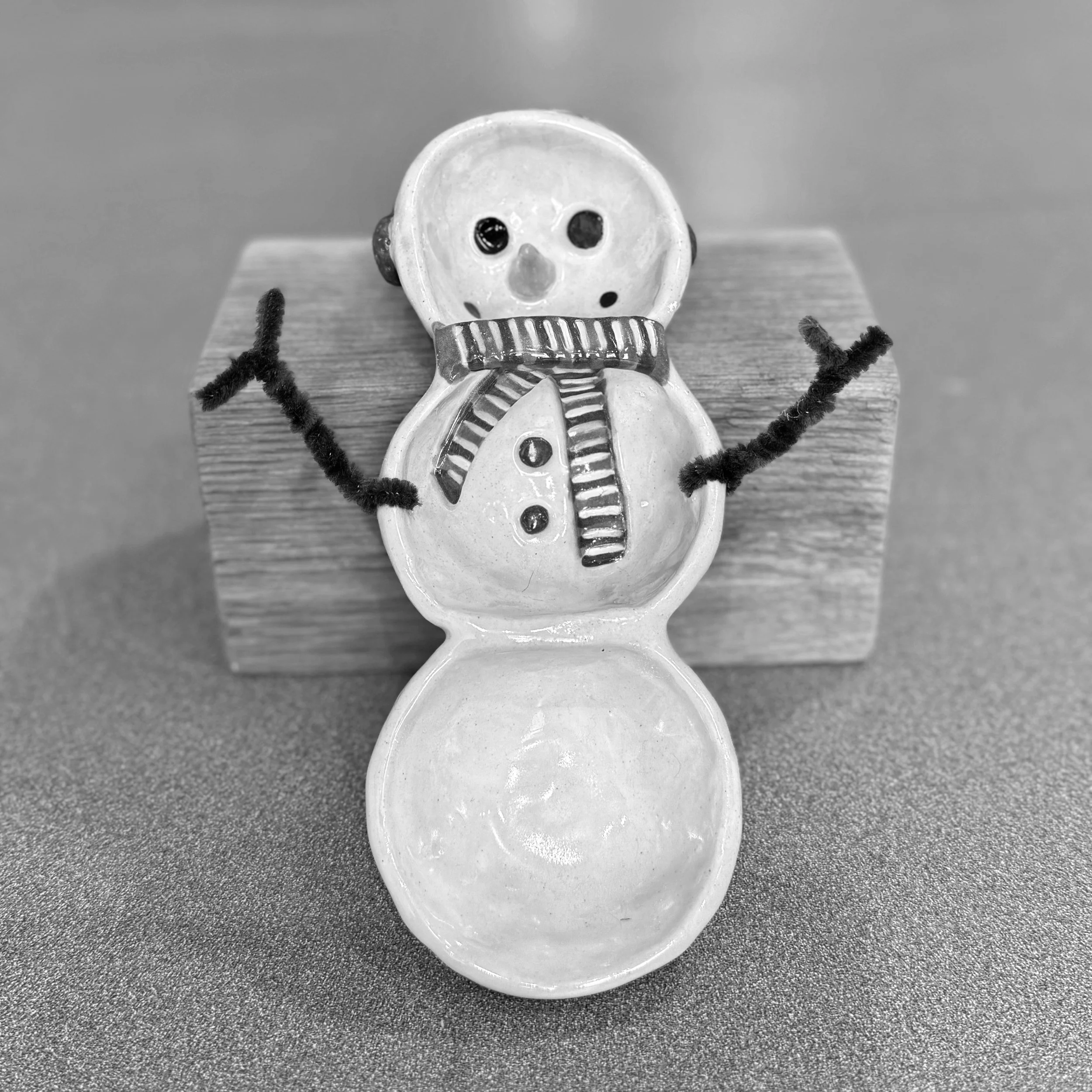 snowman pinch pots.jpg (Copy) (Copy) (Copy) (Copy)