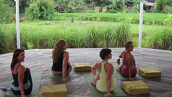 flow-yoga-teacher-training-bali-class.jpg