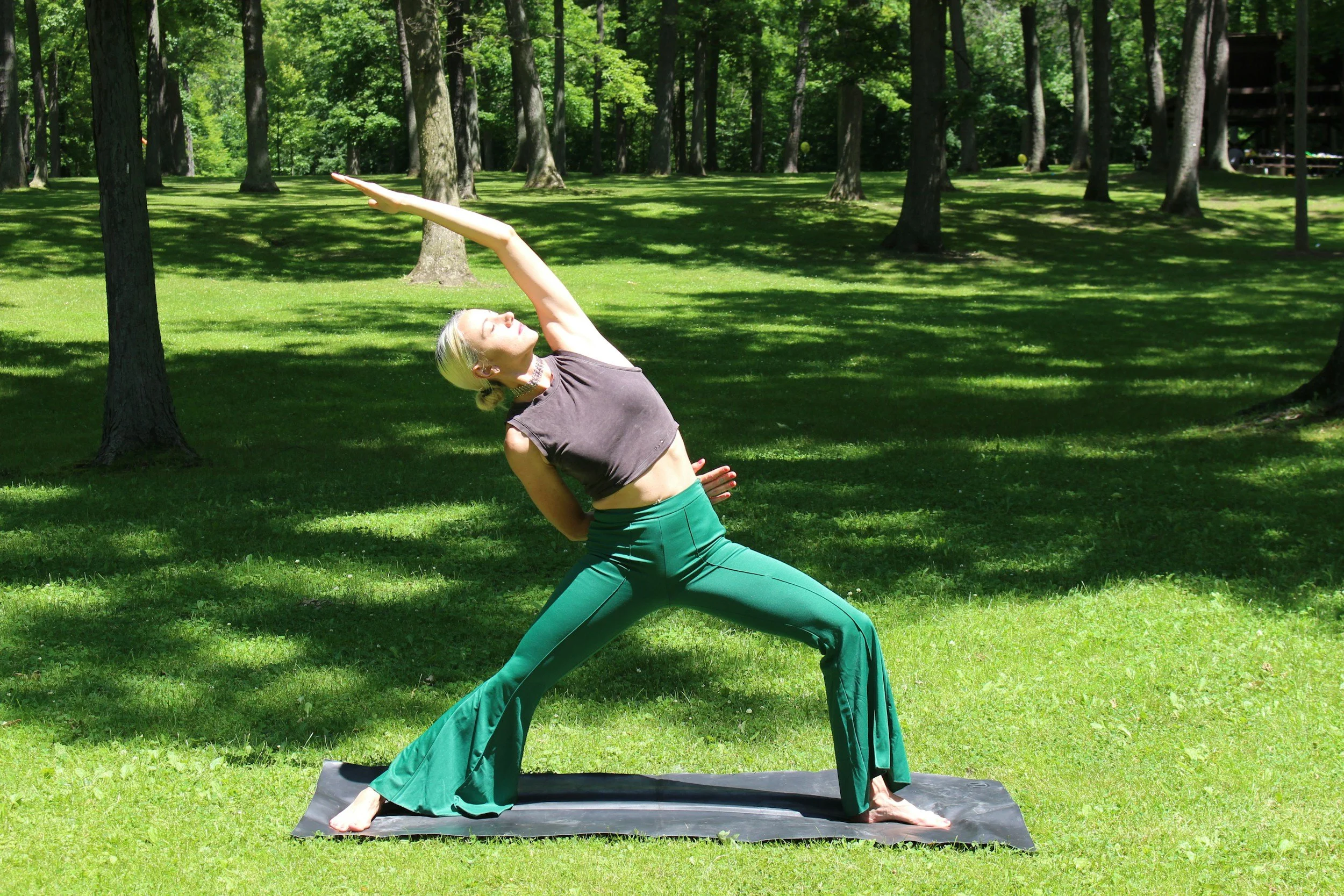 How Yoga Improves Your Golf Game: Flexibility, Focus, and a Better Swing