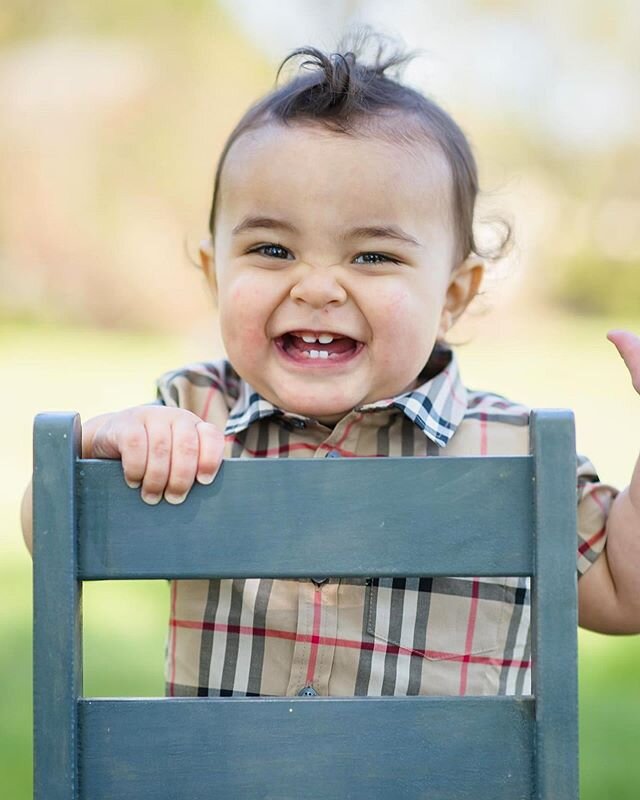 Hi,  I&rsquo;m Noah and I am 1.  I am the happiest baby you ever did meet and I love my Mama!  I&rsquo;m also a little flirt, so watch out ladies! ❤️❤️ Happy Birthday Noah!! #kerifournierphotography #familyphotography #litchfieldphotographer #candidc