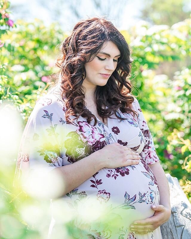 This beautiful mama is going to be welcoming her third baby very soon.  And it&rsquo;s a GIRL!  First girl on the Murphy side and I can tell you one thing, she is going to be spoiled by every single aunt, uncle, cousin grandma and grandpa and especia