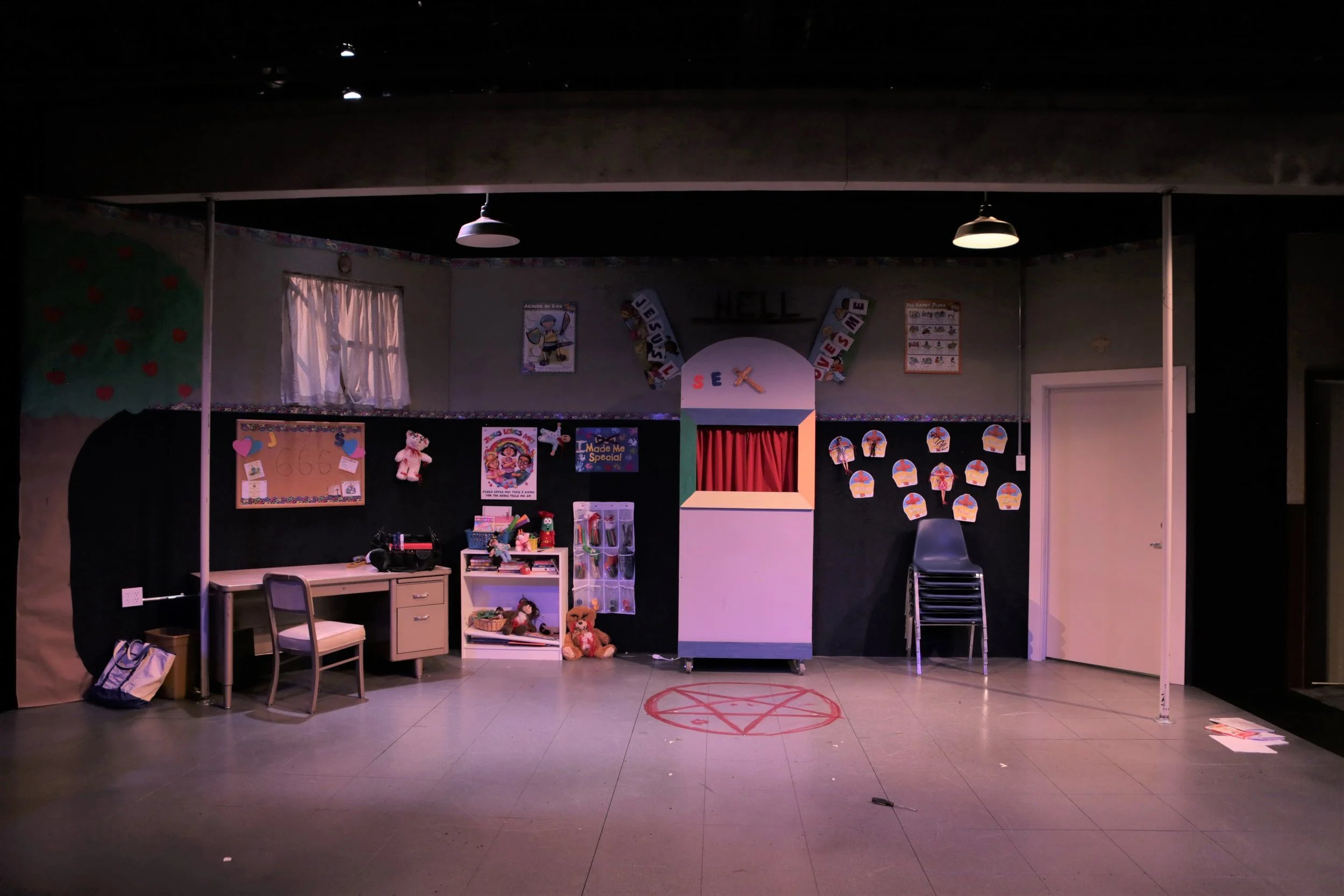 Hand To God - 171.JPG