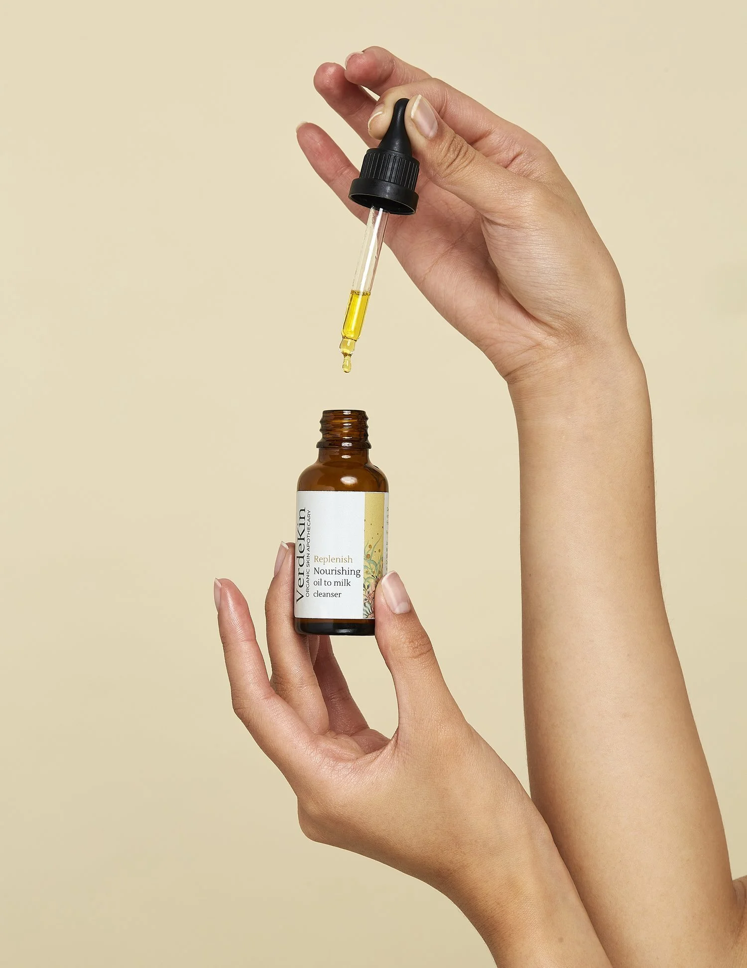 Skincare photographer.jpg