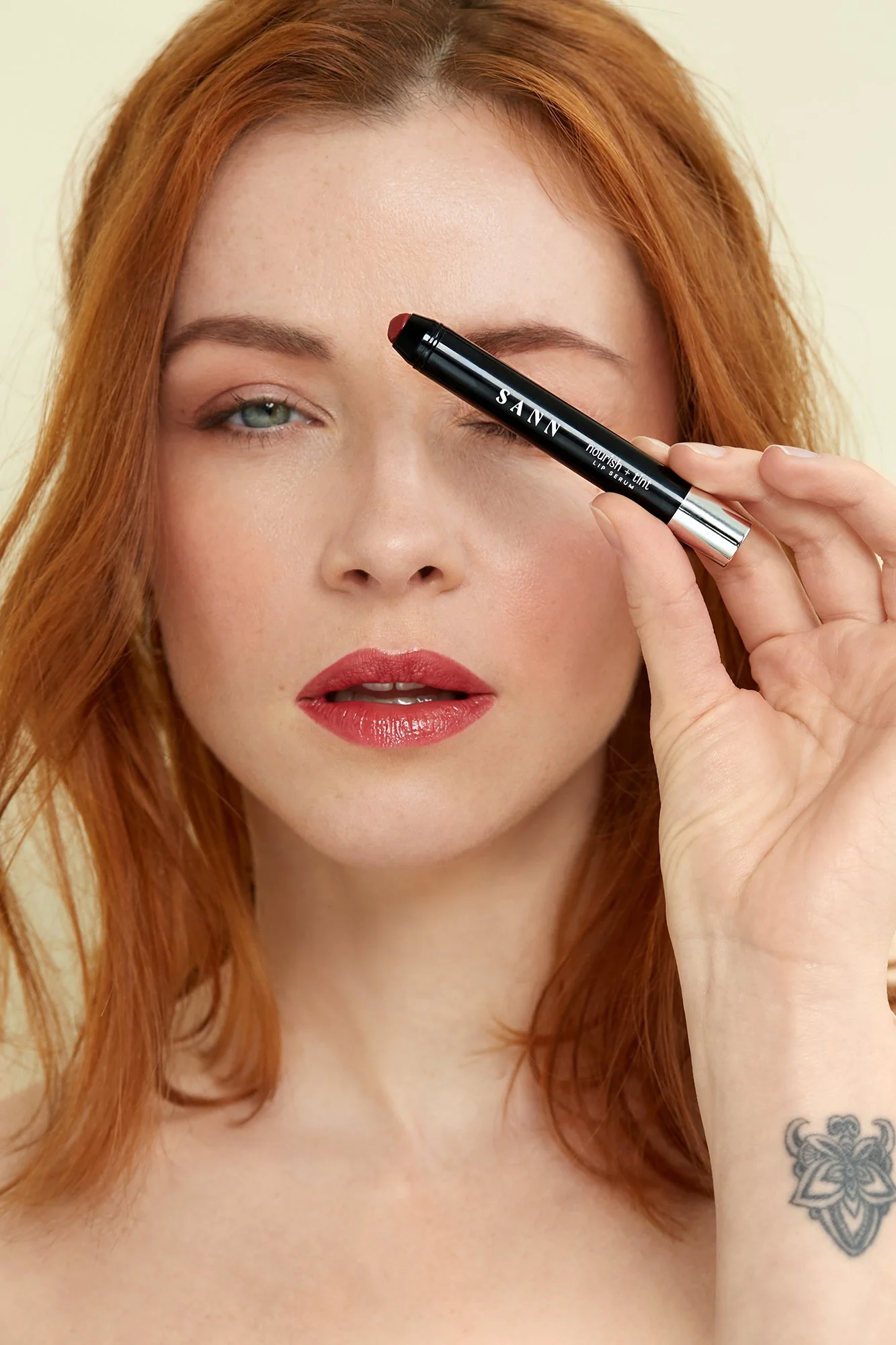 makeup campaing .jpg