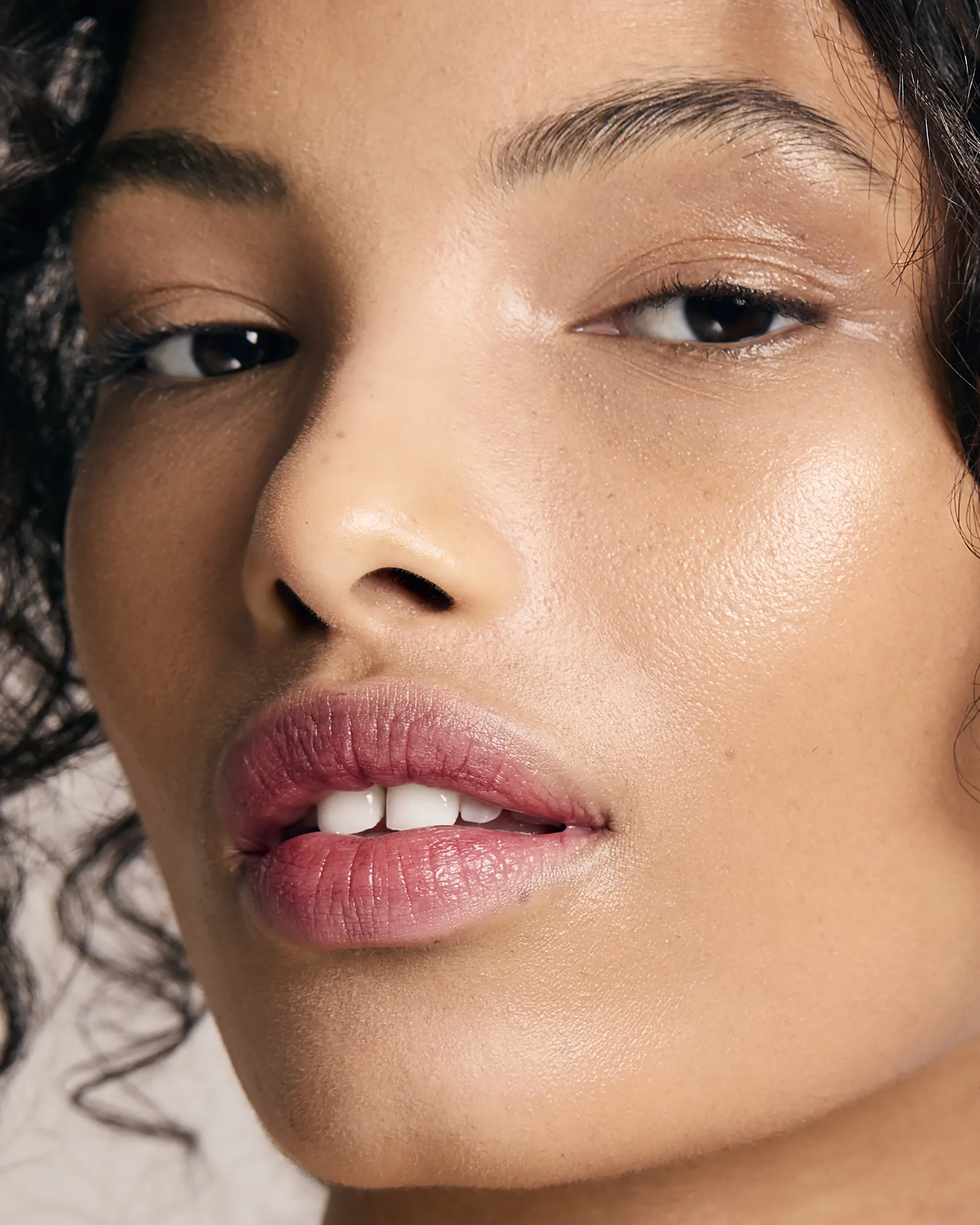 J-Look 1_2816_ copy 2.webp