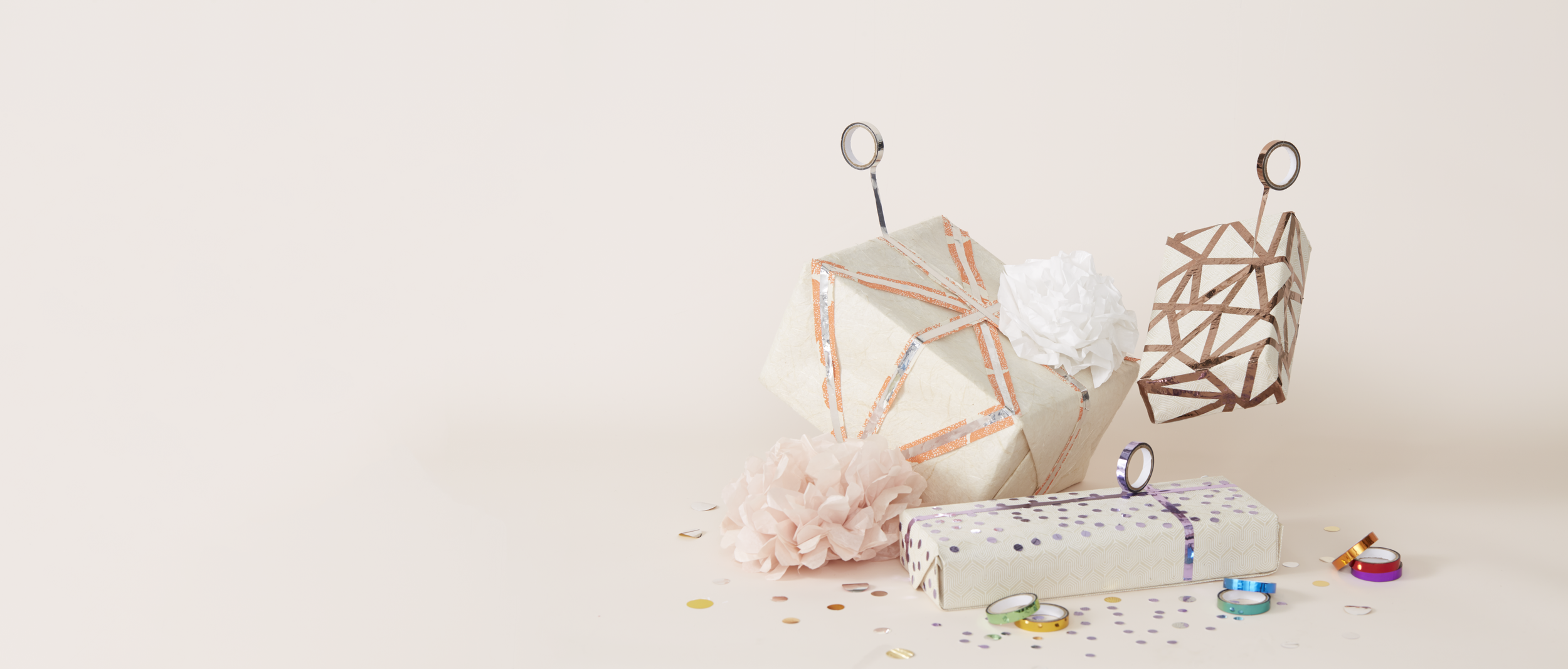 XpressIt-FoilTape-GiftWrapping 5.png