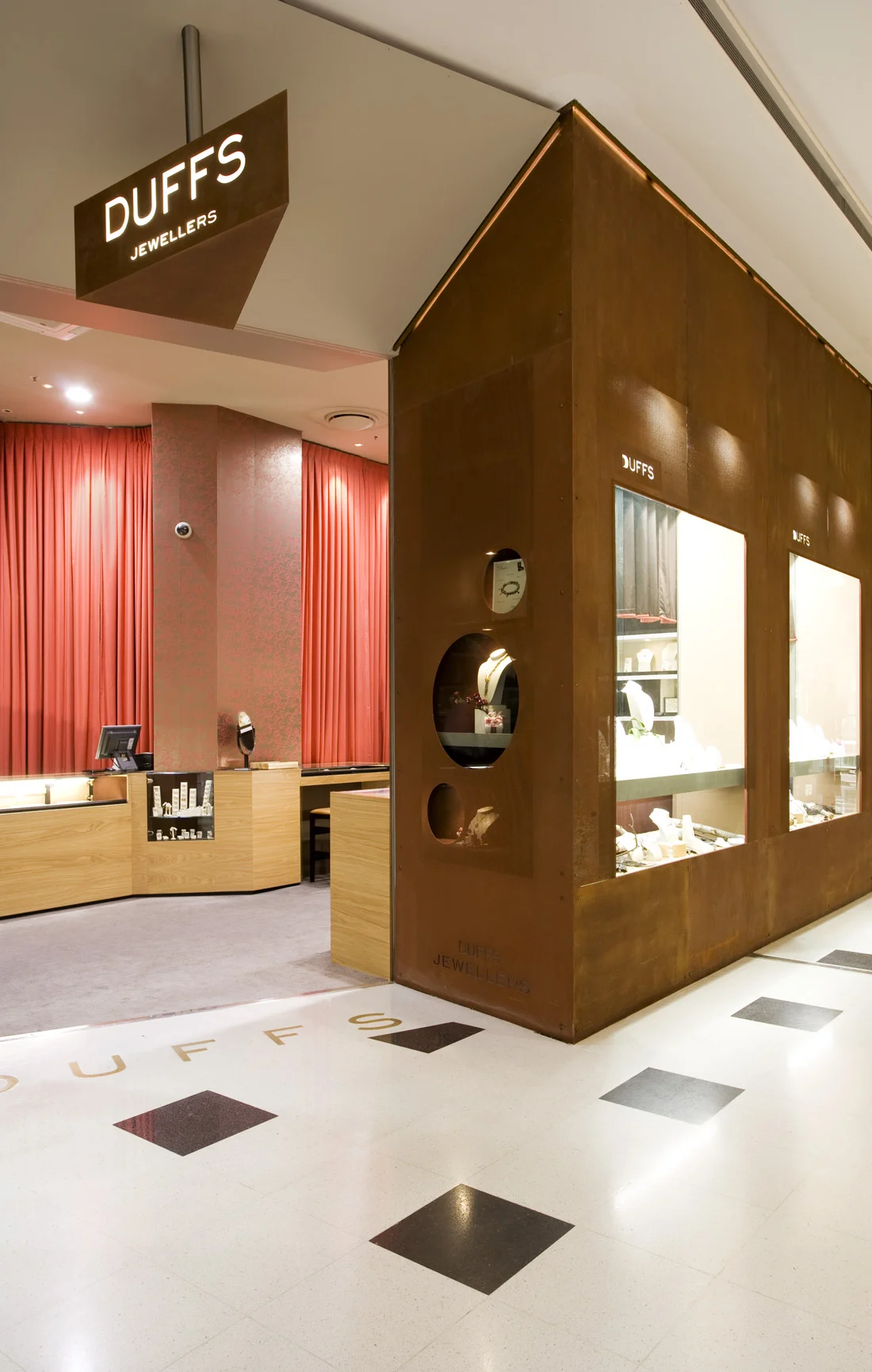 _MG_0244B low res.jpg