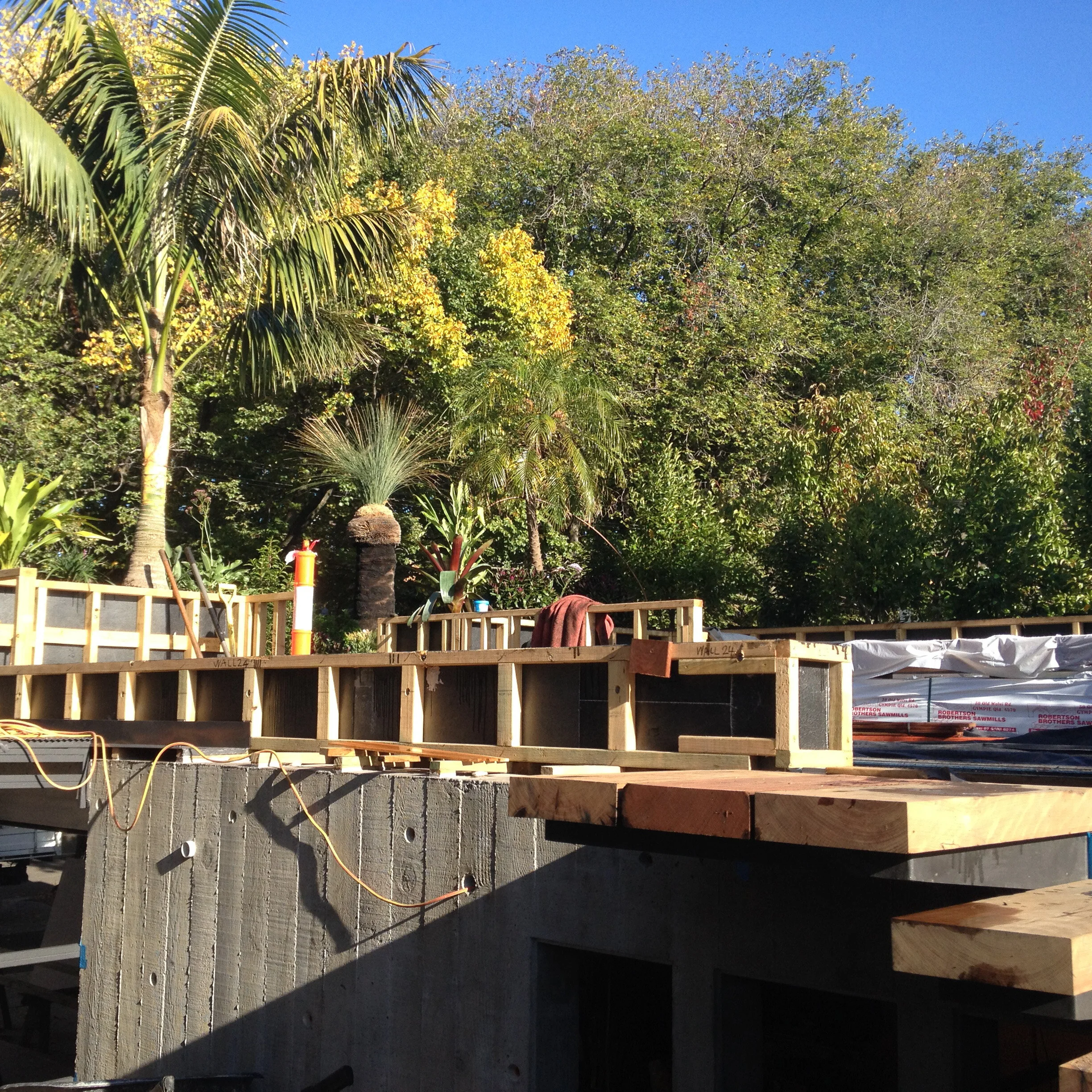 Fitzroy St - garage &amp; roof top garden