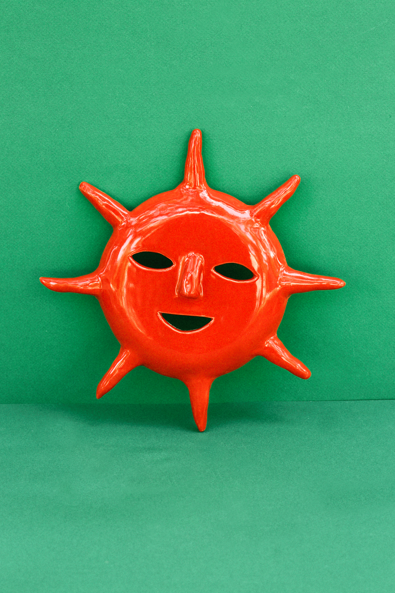 sun-mask-rojo.png