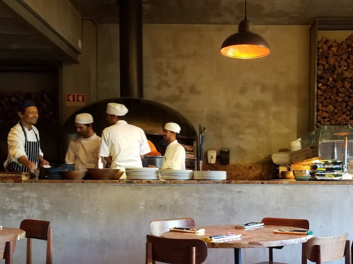zero zero, photo courtesy of @pizzeriazerozero