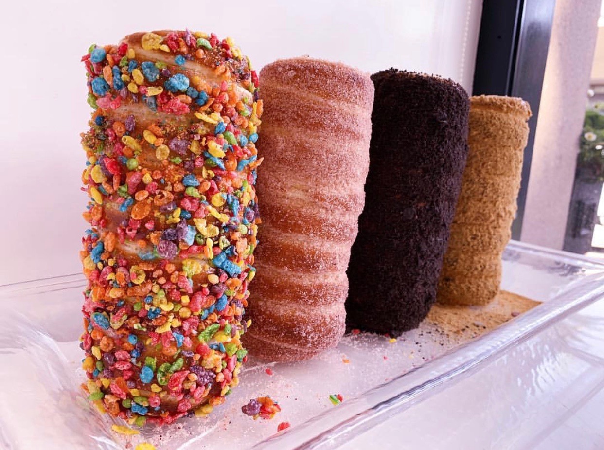 House of Chimney Cakes  Orange County's Best Chimney Cake Ice Cream We  Review It! 