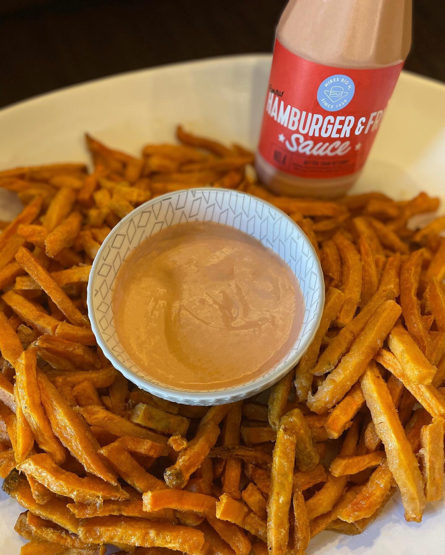 CONDIMENT DEBATE! We know Heinz caused a huge stir when they introduced Mayochup in 2018, but we&rsquo;re Utahans. We are the OG fry sauce experts. And we want to hear from you. Do you use fry sauce or ketchup at the dinner table? Does anyone just us