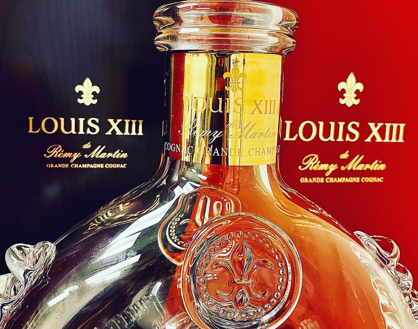 Luckily I didn&rsquo;t spill a drop while recently serving some Louis XIII. I&rsquo;m not big on overly fancy service but if I had white gloves I would have worn them while pouring from the beautiful fleurs de lys engraved Baccarat crystal decanter. 