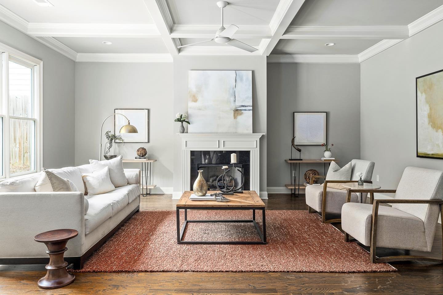 It&rsquo;s giving magazine worthy &hellip; 🧚🏻&zwj;♀️ We love a soft pallet with a hint of color. Designed and Staged by yours truly 👩🏻&zwj;🦰

Every home is different and each home deserves its own unique design that caters to it. We accommodate 