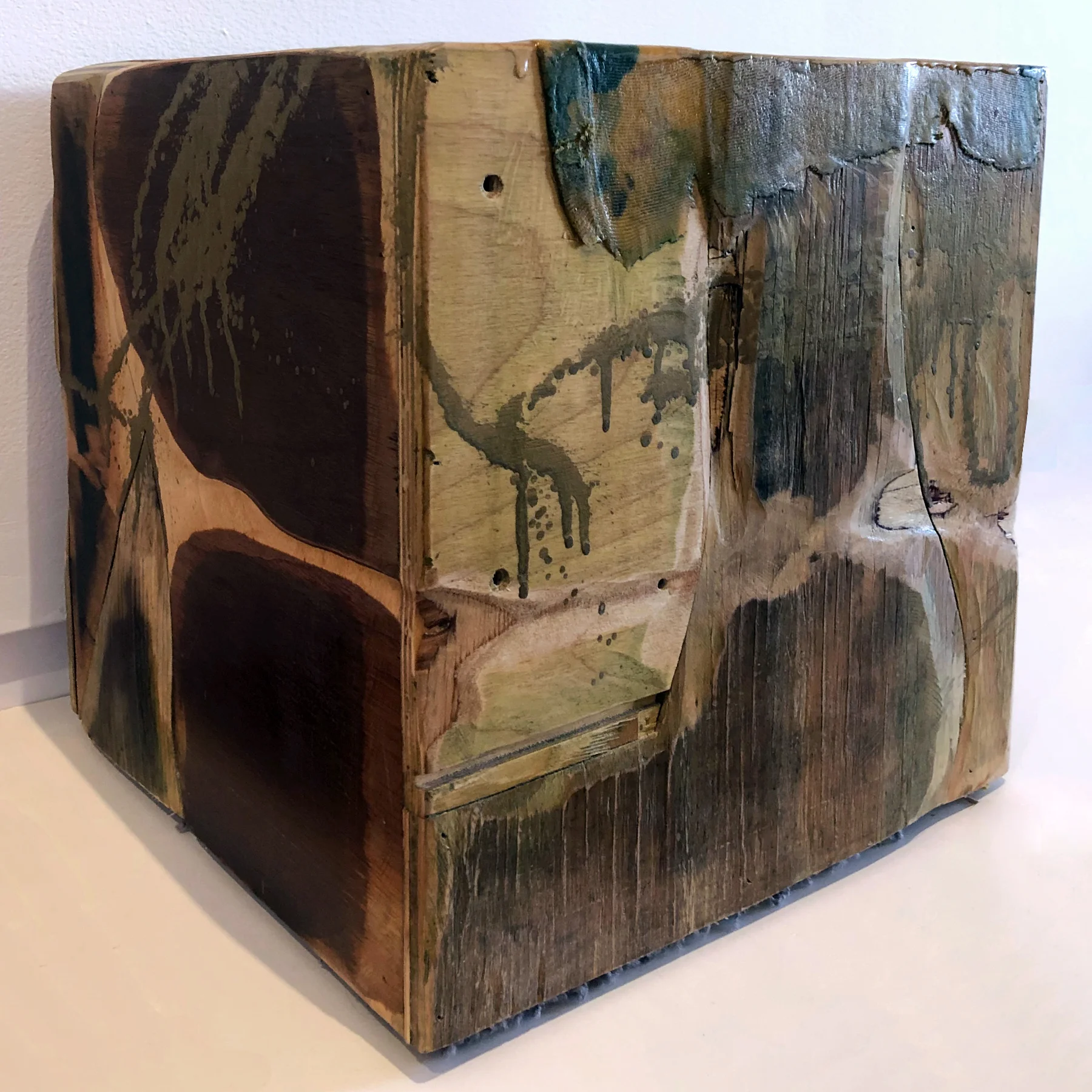 Chicago Archive Series - Infinite Set, 15 x 15 x 15 inches / 38.1 x 38.1 x 38.1 cm, materials salvaged from recently closed Chicago public schools, 2017