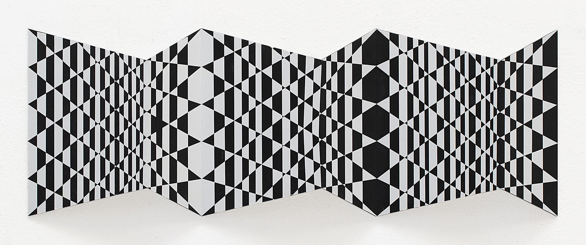 PALINDROME, für R. Helmer, 13 x 37 x 2.25 inches / 33 x 94 x 6 cm, acrylic on formed aluminum panel, 2019 (Copy)