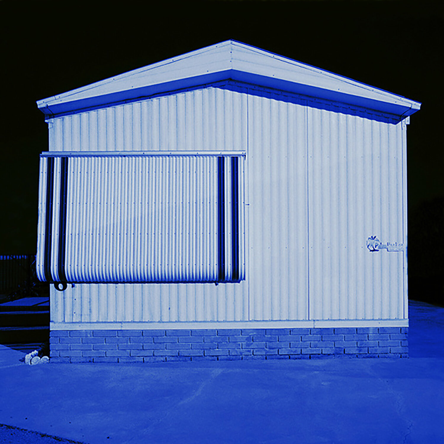 JUDY GELLES | Mobile Home #16, 15 x 15 inches / 38 x 38 cm, Fuji crystal archive print, edition of 10, 2001-2006