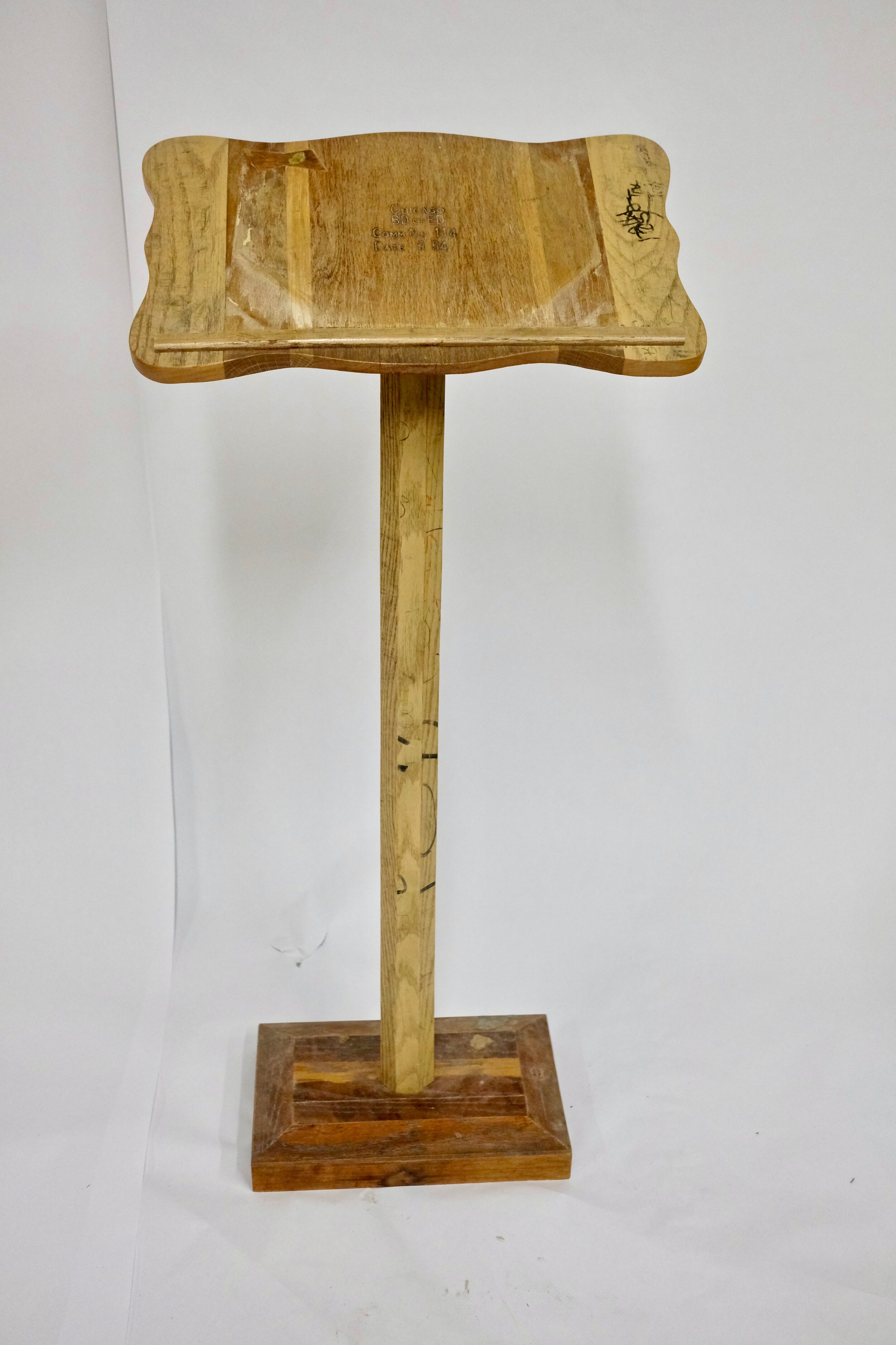 PEDESTAL I 48 x 21 x 31 in / 121.92 x 53.34 x 78.74 cm, materials salvaged from recently closed Chicago public schools, 2020
