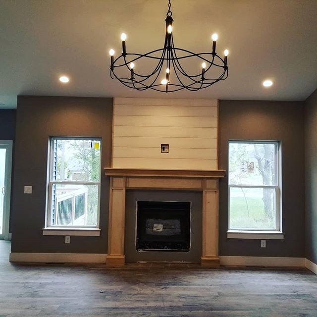 Are you or someone you know looking for a new 🏡 in Tiffin? 1603 Green Oak Pass is nearly completed, gorgeous and best of all, AVAILABLE! You'll want to see this one for yourself! 🤩