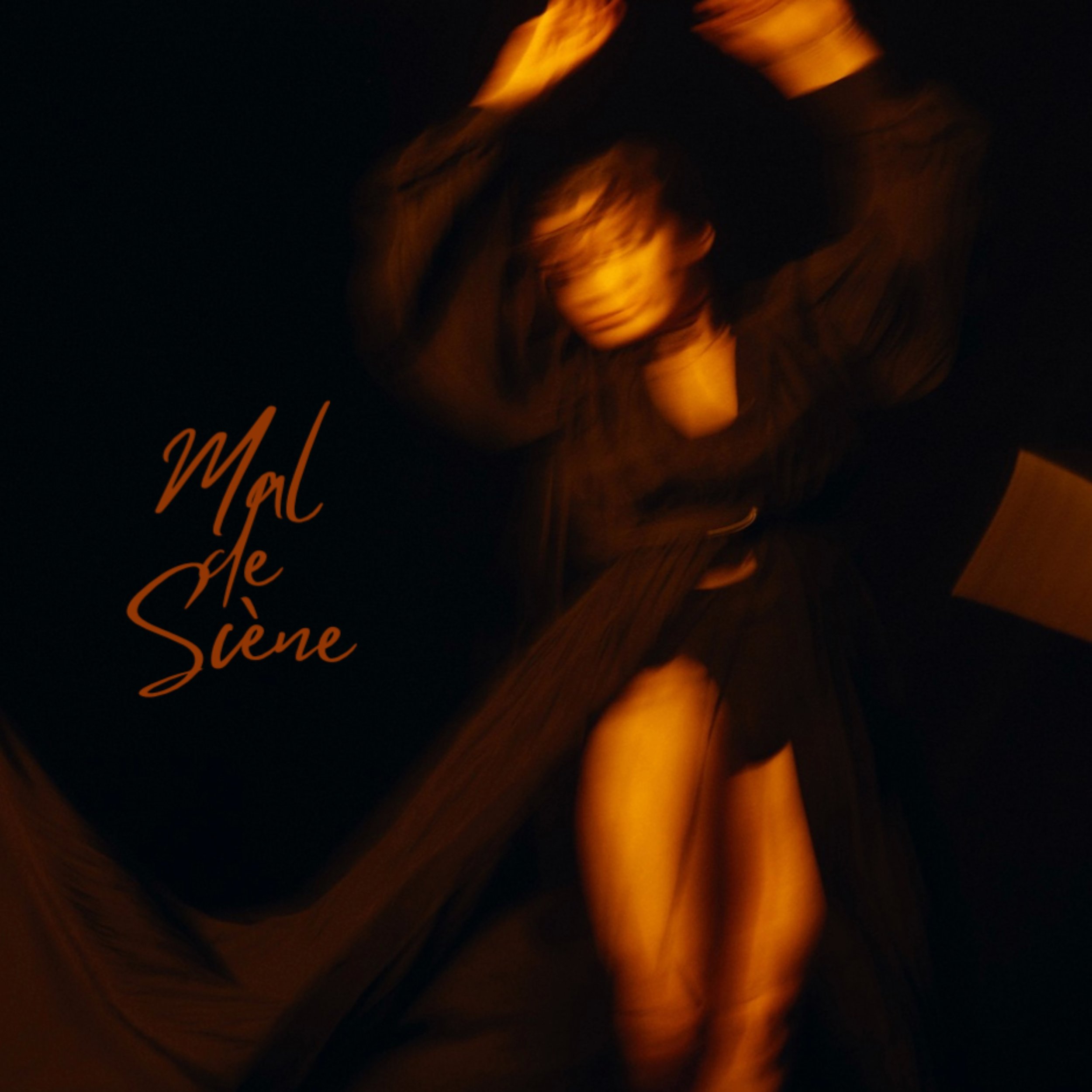 Pre-save Alexiane's upcoming EP "Mal De Scene" now