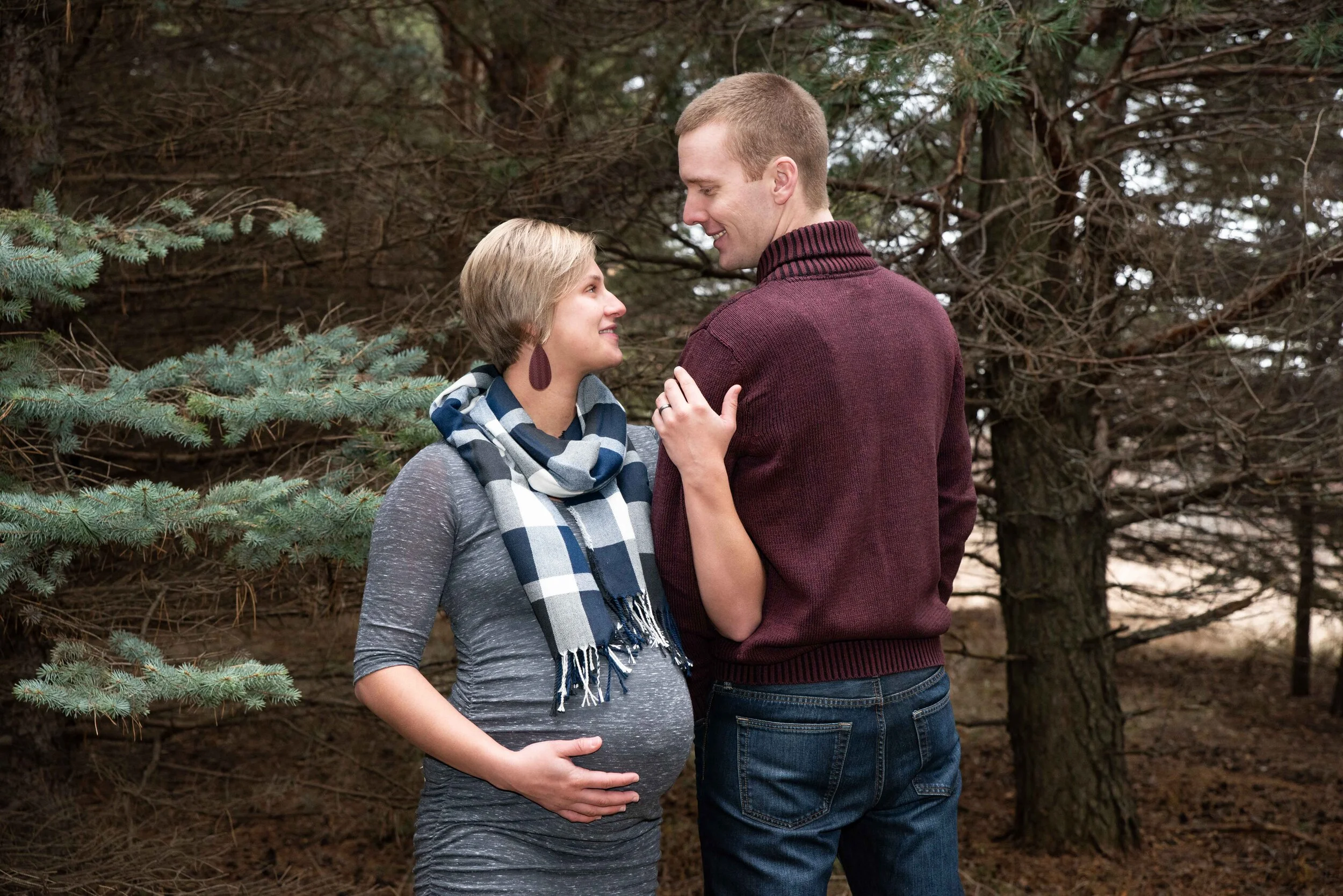 Woven Imaging-Pregnancy Photos-Nelson Family-Jamestown-ND (3 of 17).JPG