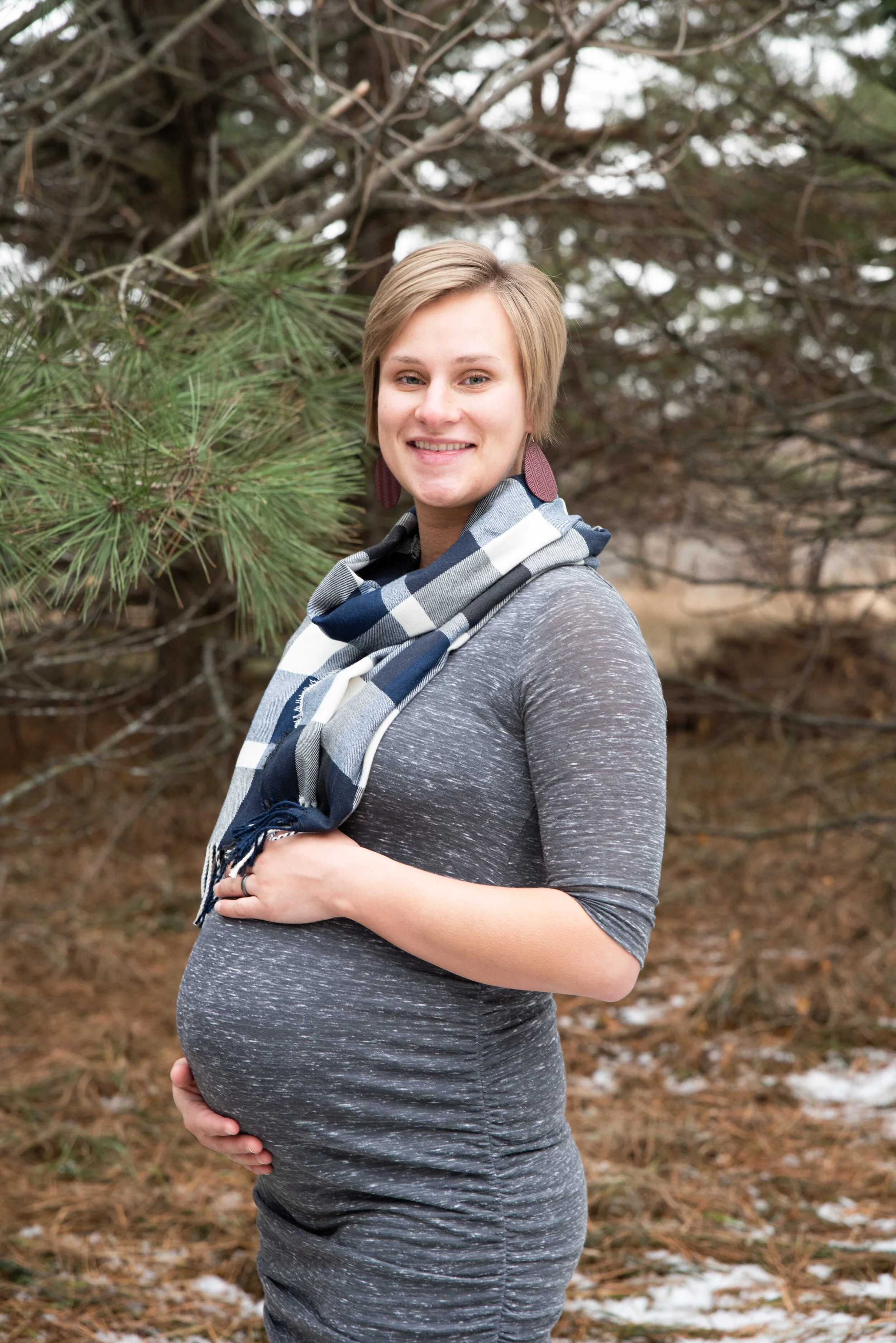 Woven Imaging-Pregnancy Photos-Nelson Family-Jamestown-ND (7 of 17).JPG