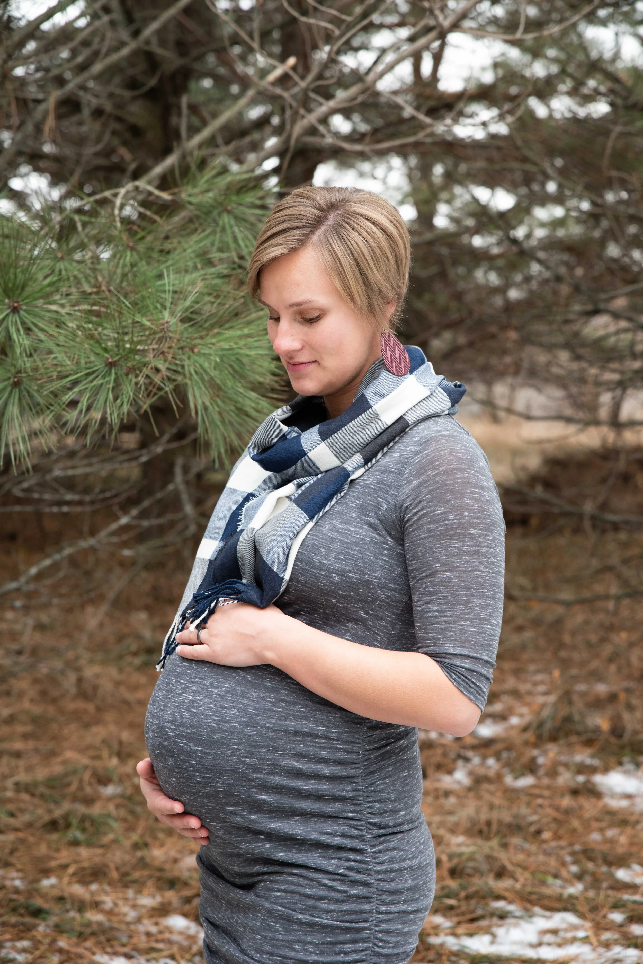 Woven Imaging-Pregnancy Photos-Nelson Family-Jamestown-ND (8 of 17).JPG