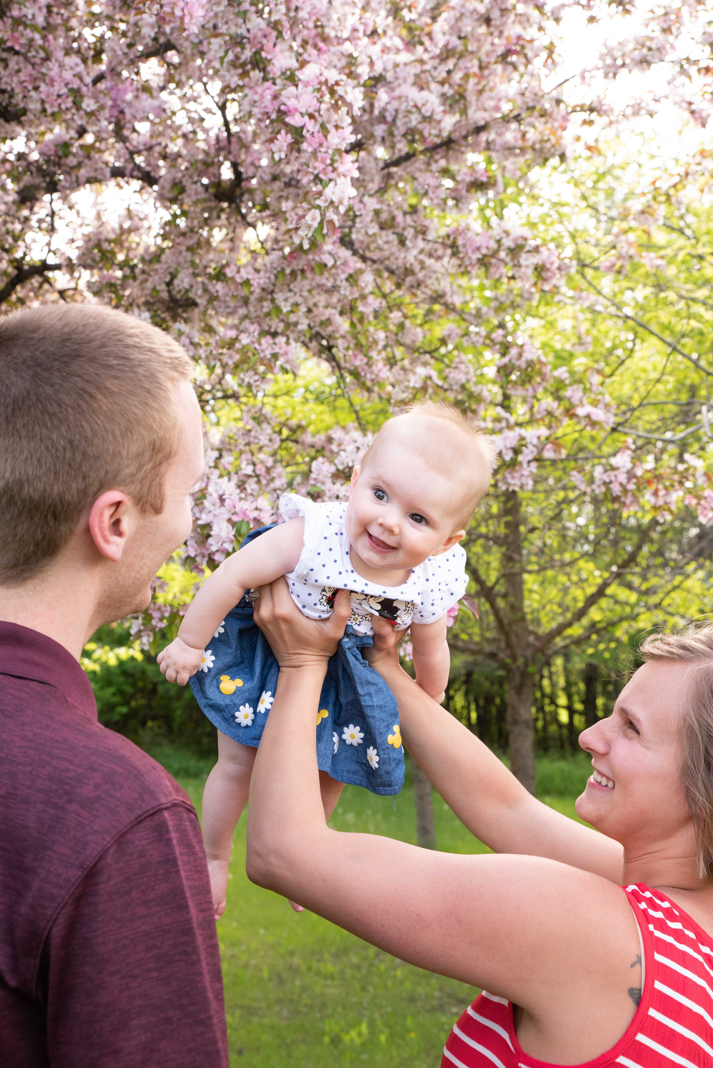 FAMILY &amp; MILK BATH PORTRAITS, JAMESTOWN, ND | SELAH GRACE
