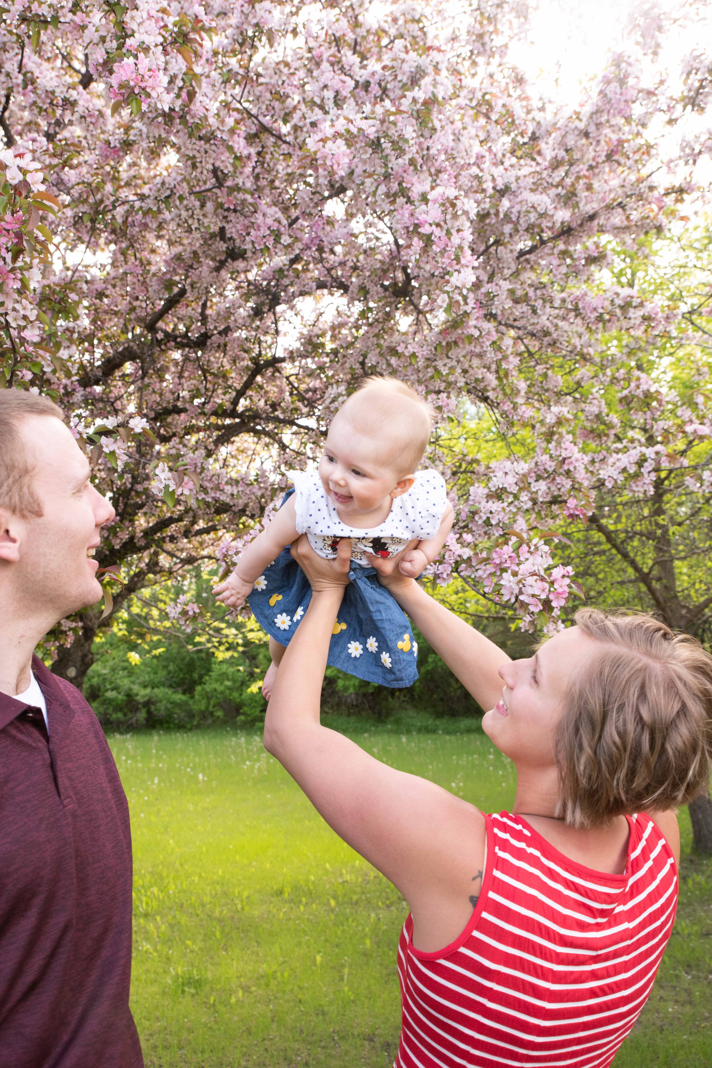 Woven Imaging-Spring Family Photos-Nelson Family-Jamestown-ND (9 of 31).JPG