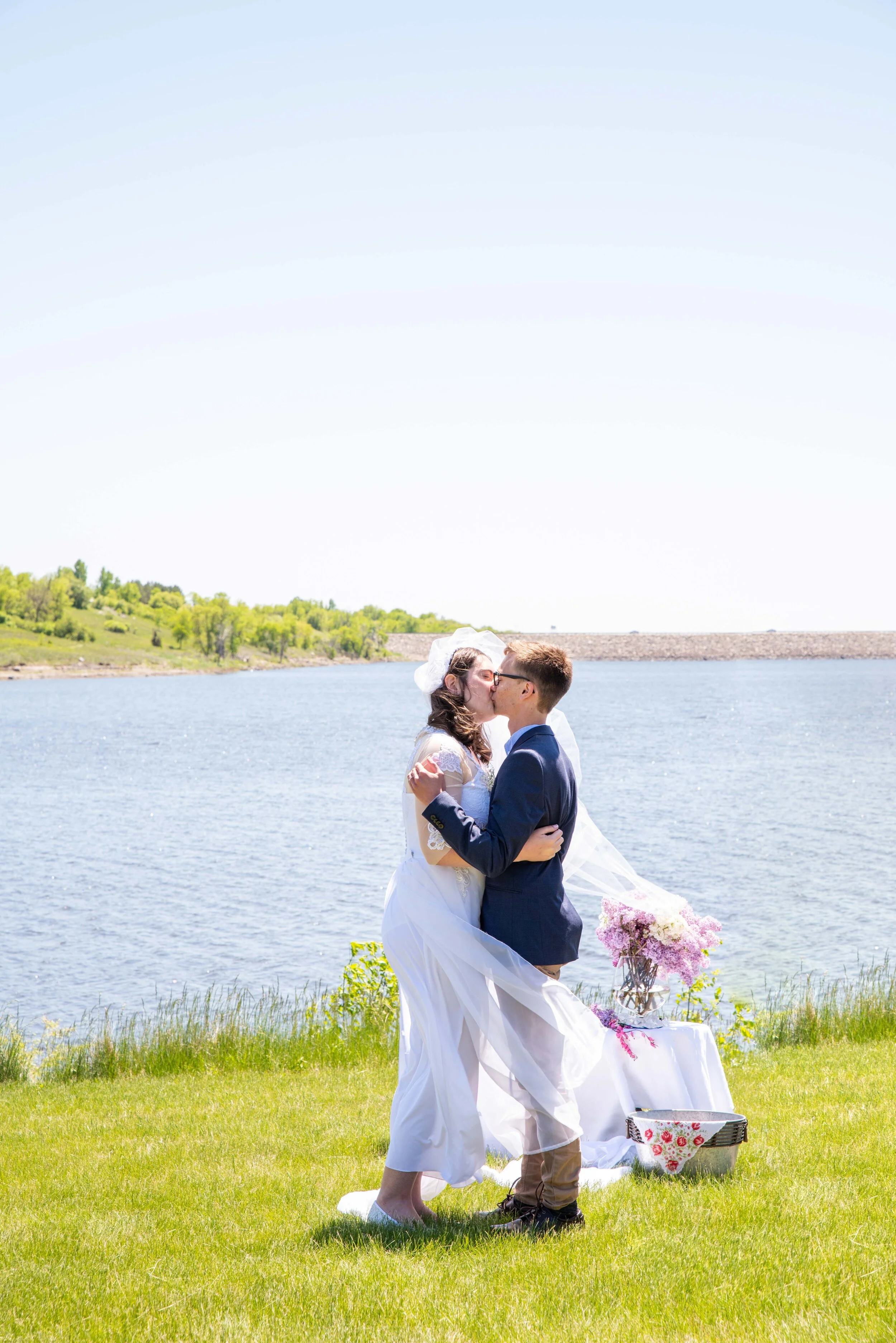 Woven Imaging-UJ-Wedding Photos-Dustin & Carrie-Jamestown-ND (36 of 53).JPG