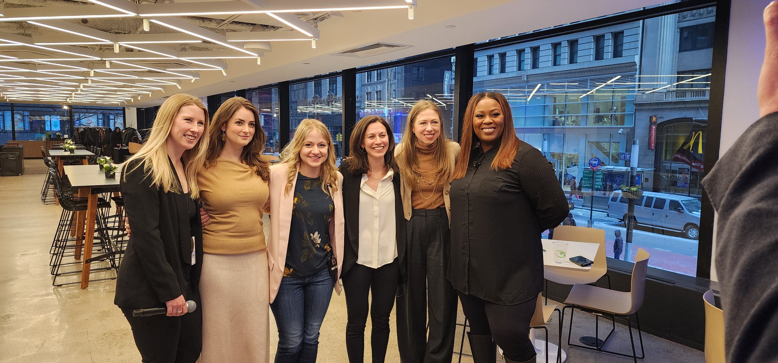  Akili Event panelists: Full Focus: An In-Depth Look at what ADHD means for women. A Panel discussion moderated by Dr Chelsea Clinton. Panelists: Michelle Carter; Jacqueline Trumbull; Marie 'Mxiety' Shanley; Dr. Julia Schechter. 