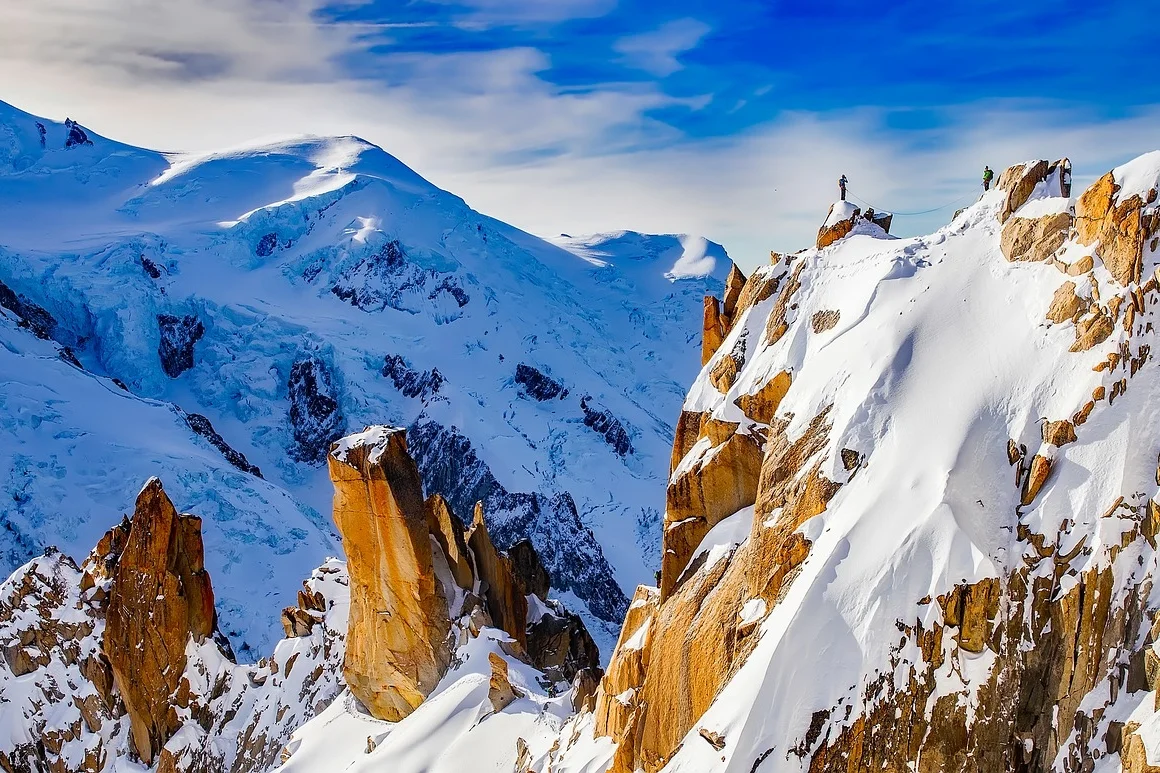 mountains-1828596_1280.jpg