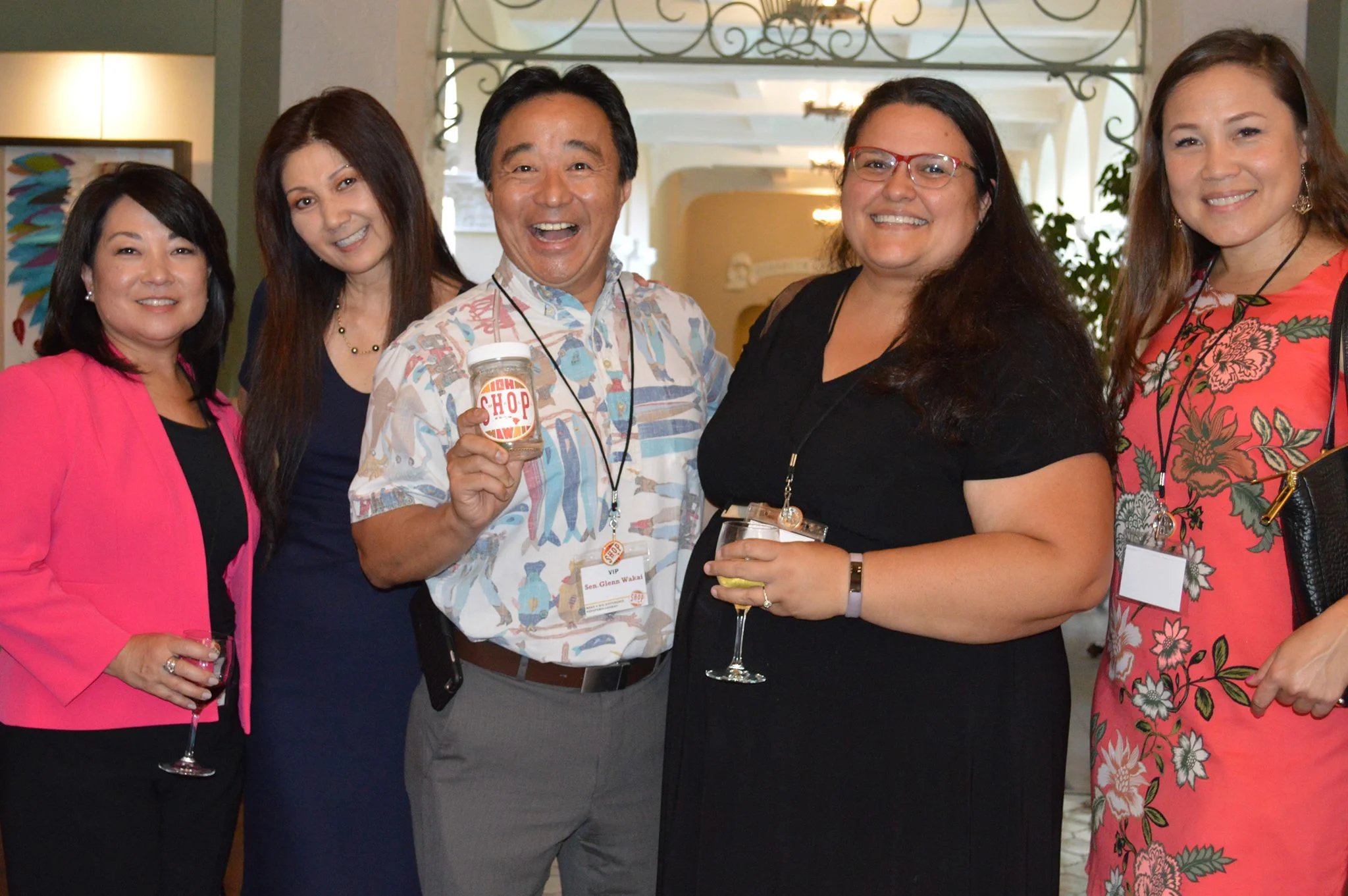 #SHOPSMALLHAWAII Community partners and supporters, Susan Utsugi- Central Pacific Bank, Terri Funakoshi -Mink Center, Senator Glenn Wakai, Poni Askew- Street Grindz, Mele James - Mana Up